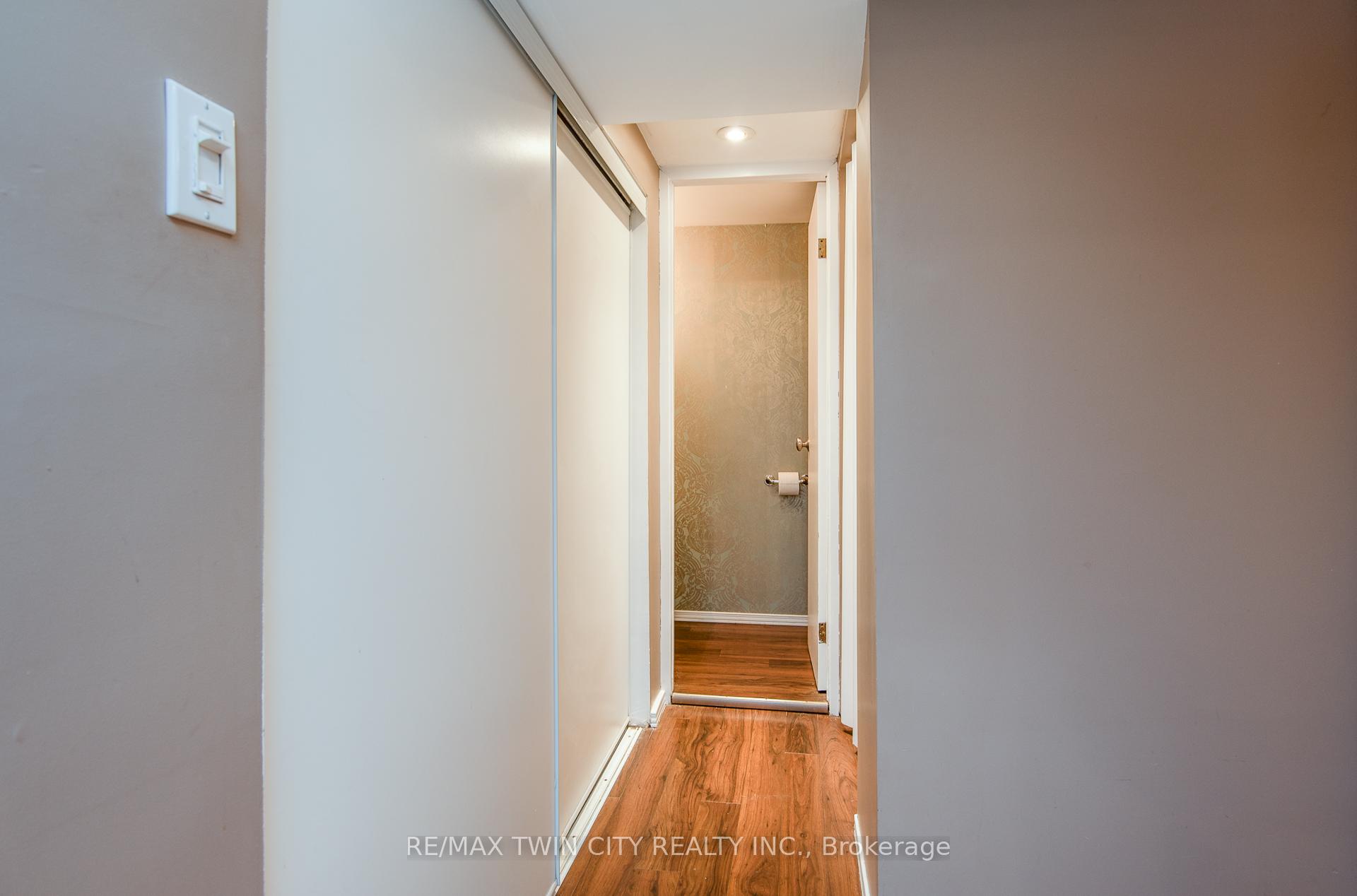 Photo 43 of 18 Lucerne Drive, Kitchener — HOMEH