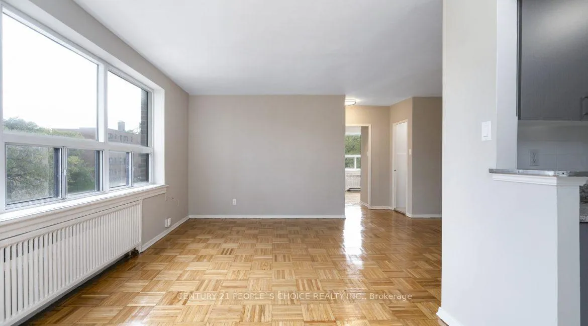 Photo 8 of Unit 309, 183 Berry Road, Etobicoke, Stonegate-Queensway — HOMEH