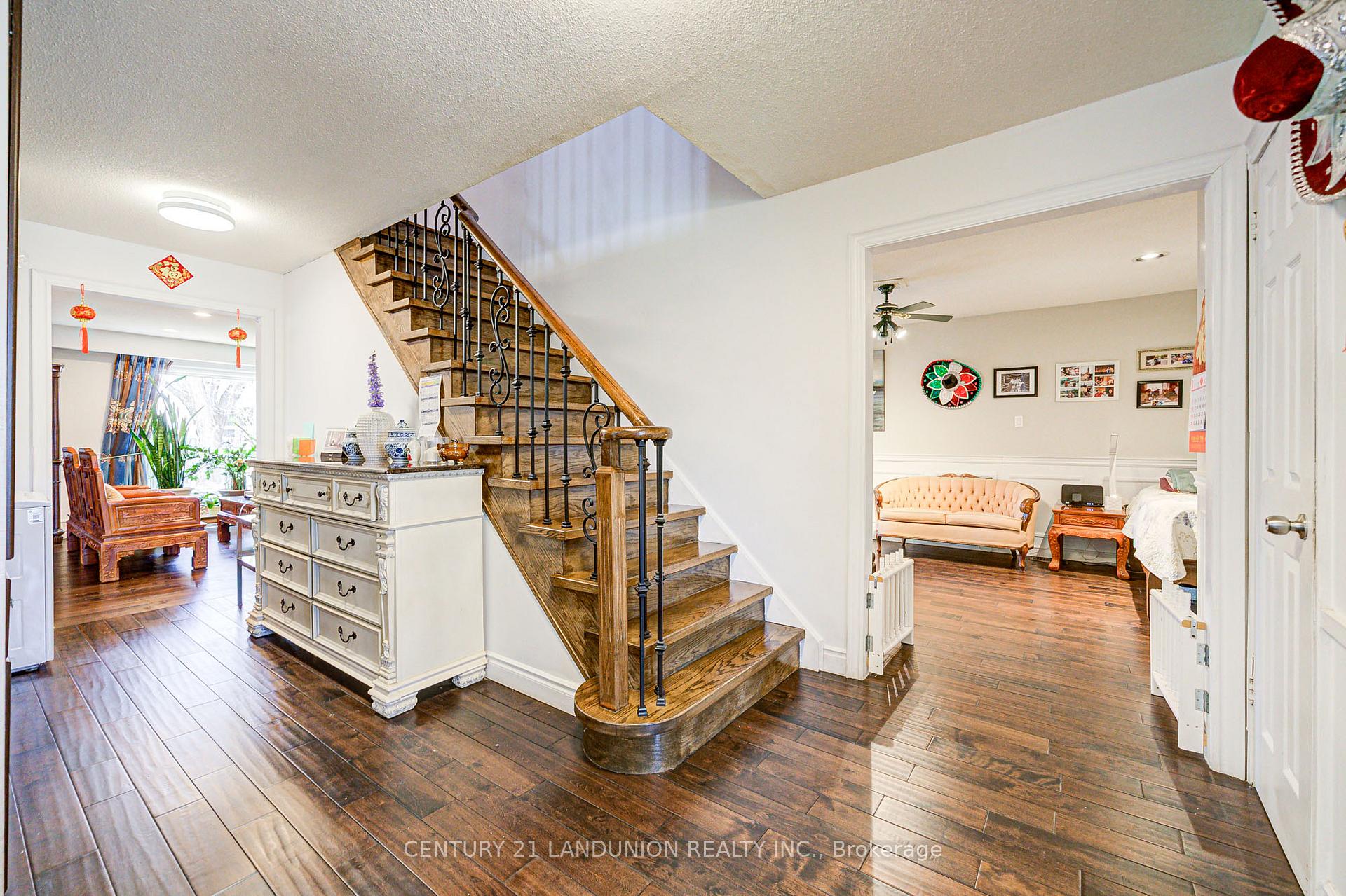 Photo 8 of 183 Willowbrook Road, Markham, Aileen-Willowbrook — HOMEH