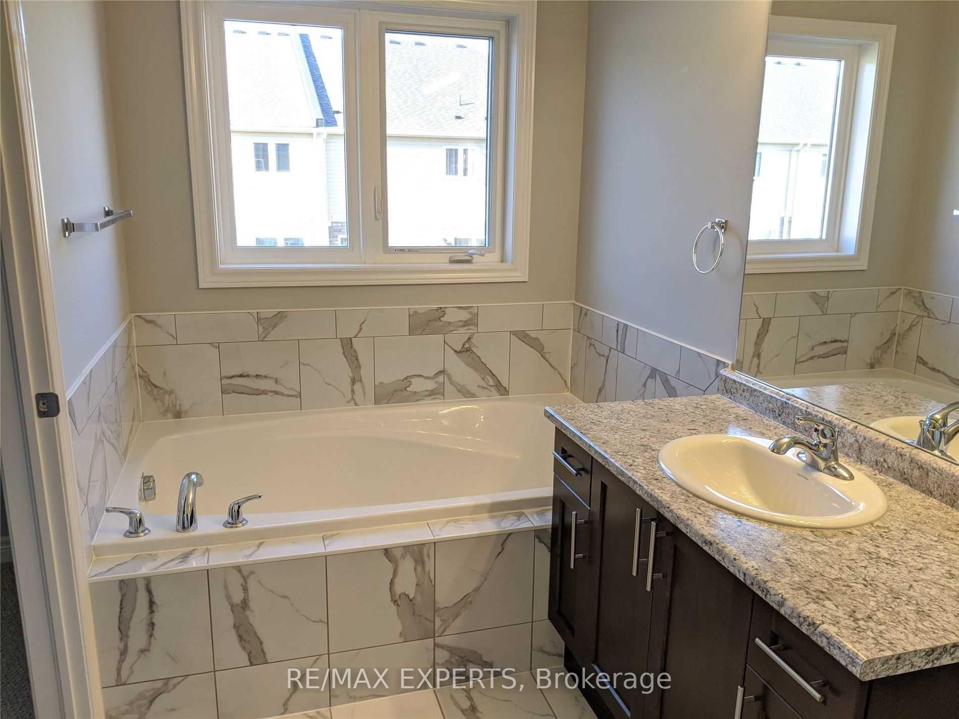 Photo 9 of 101 Bethune Avenue, Hamilton, Hannon — HOMEH