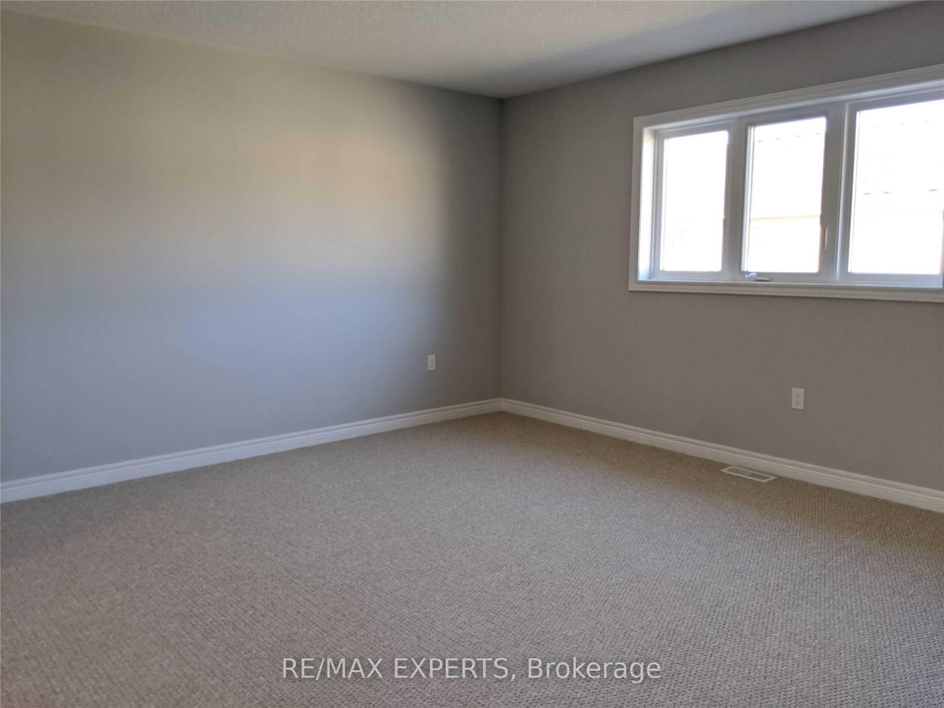 Photo 10 of 101 Bethune Avenue, Hamilton, Hannon — HOMEH