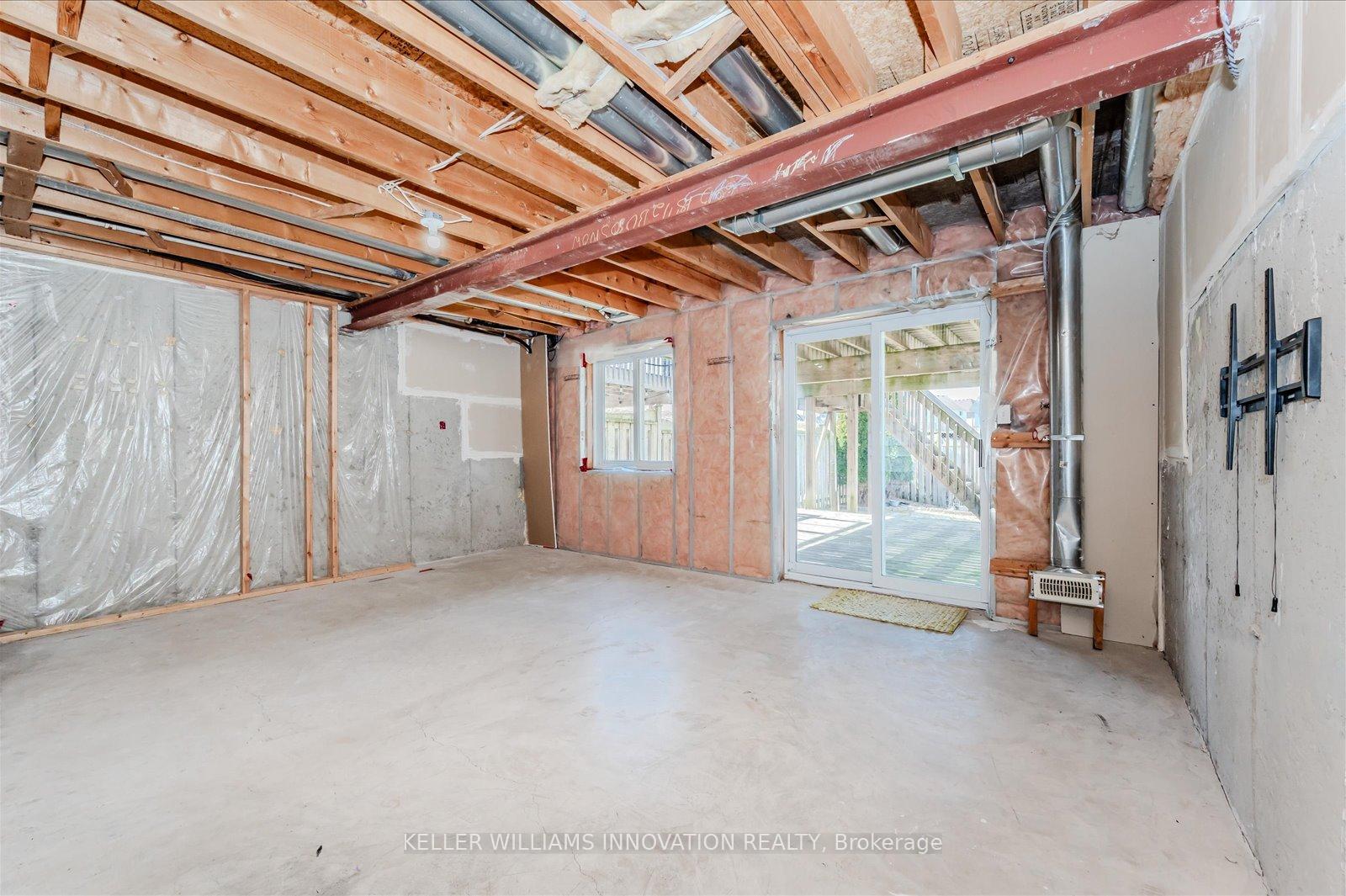 Photo 27 of 203 Snowdrop Crescent, Kitchener — HOMEH