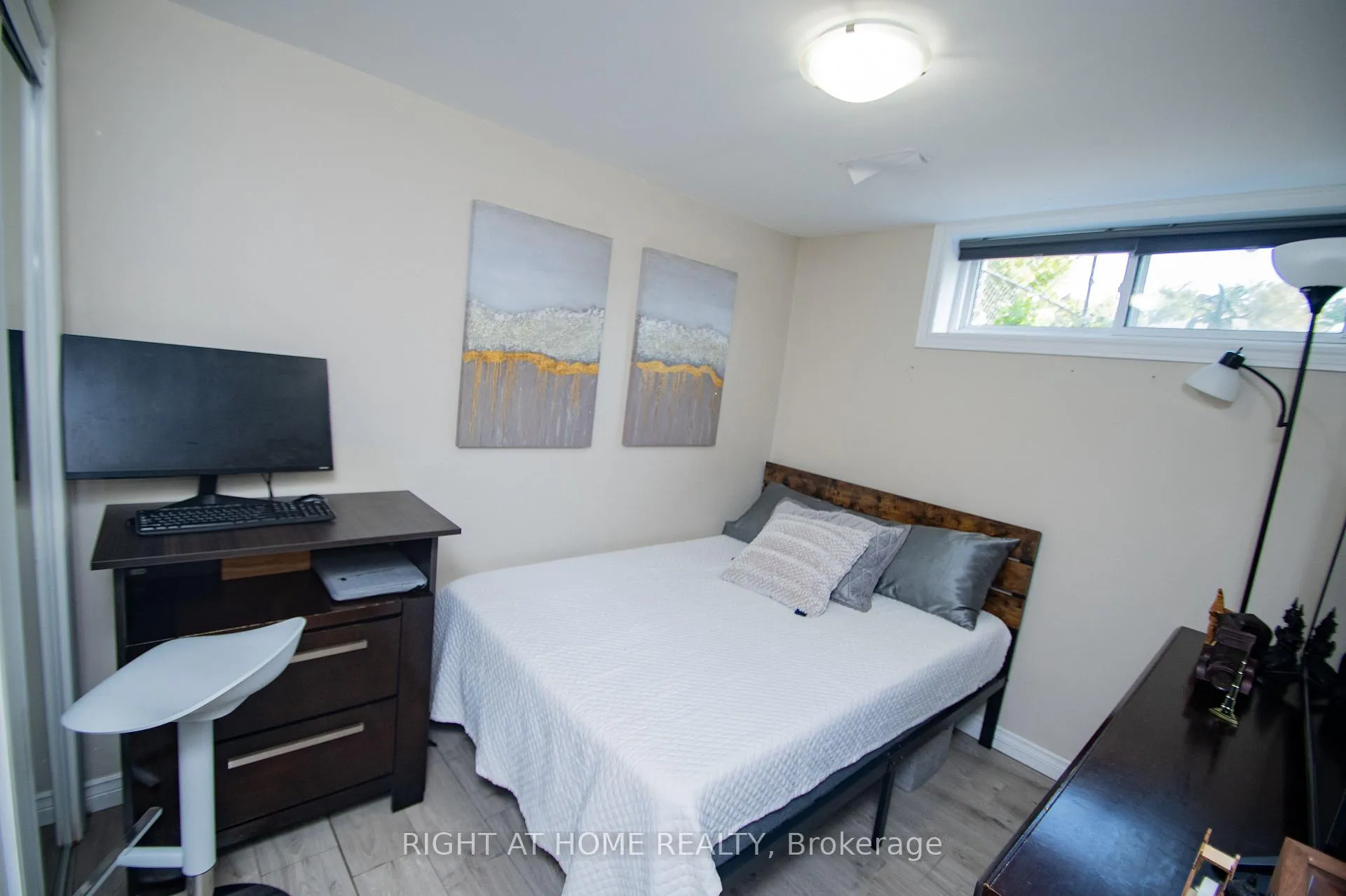 Photo 29 of 65 Bridgenorth Crescent, Etobicoke, Thistletown-Beaumonde Heights — HOMEH