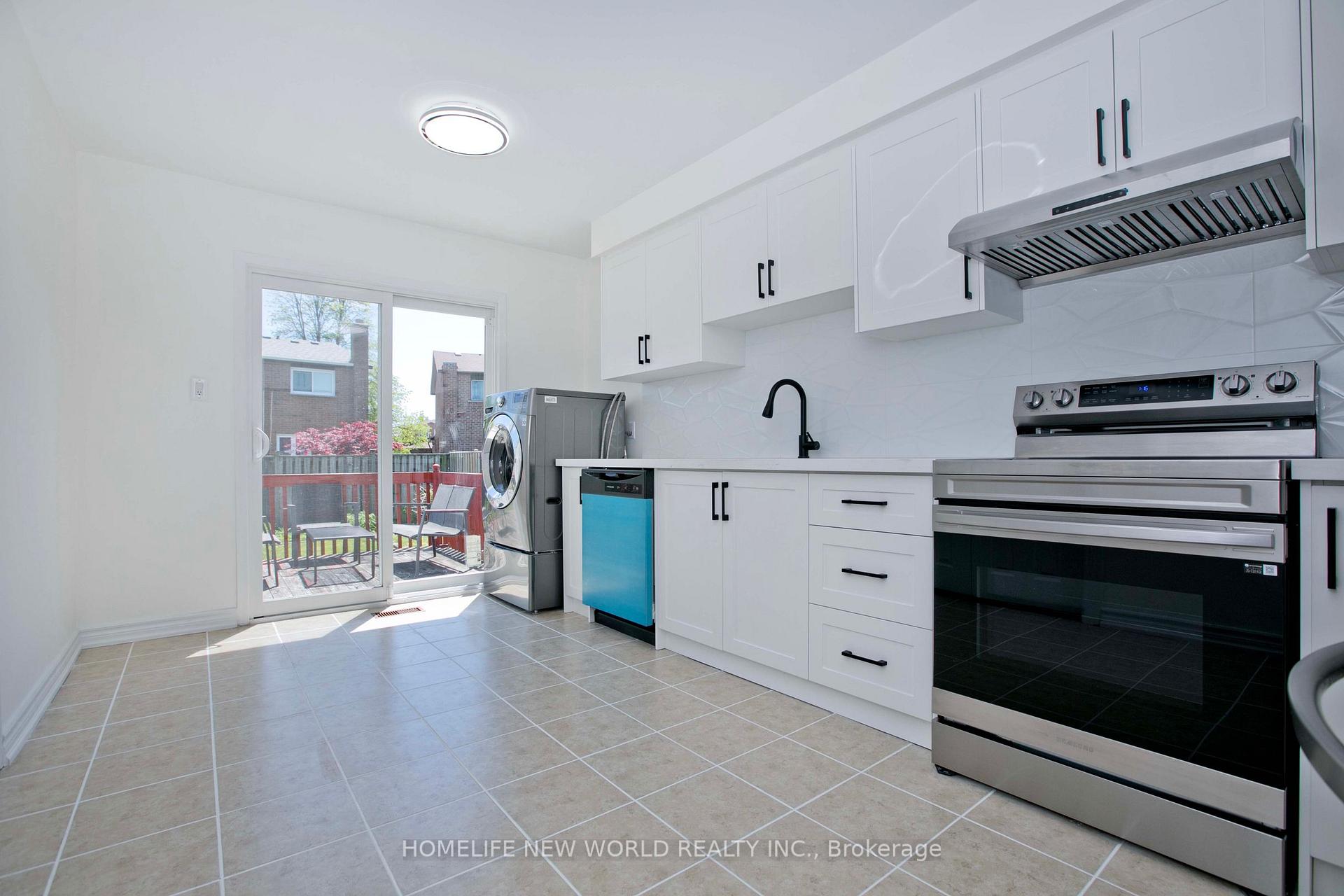 Photo 5 of 5 Hendon Road, Markham, Milliken Mills East — HOMEH