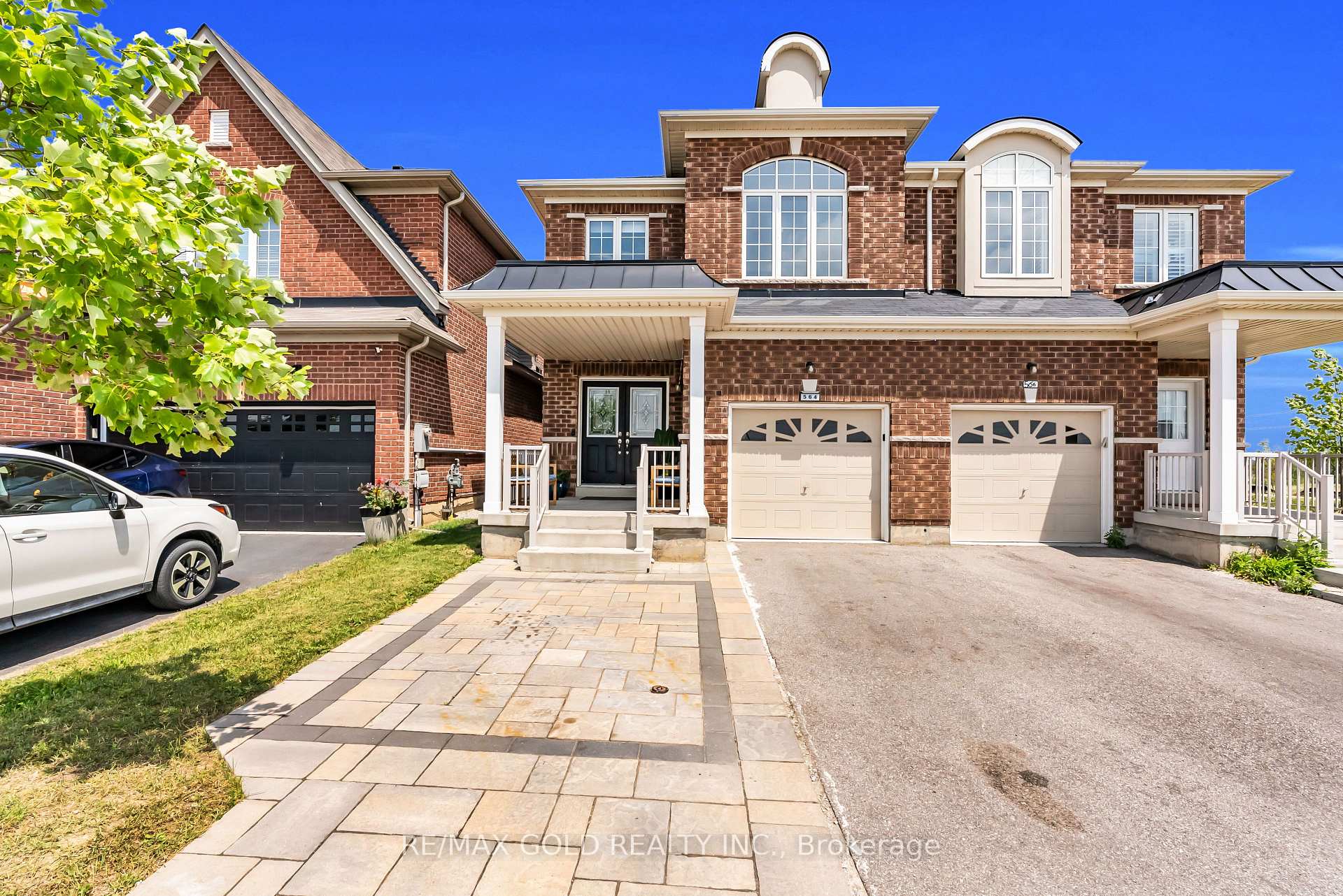 Front of 564 Bessborough Drive