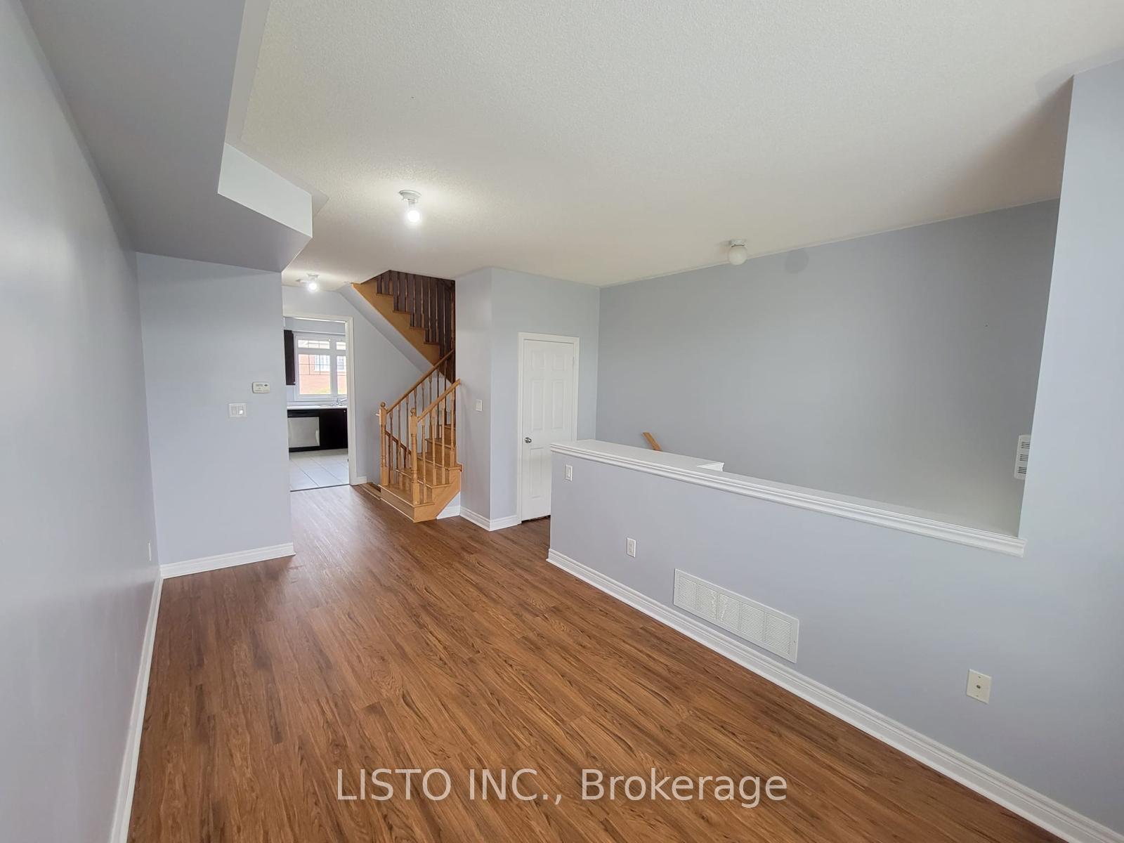 Photo 4 of 21 Dundas Way, Markham, Greensborough — HOMEH