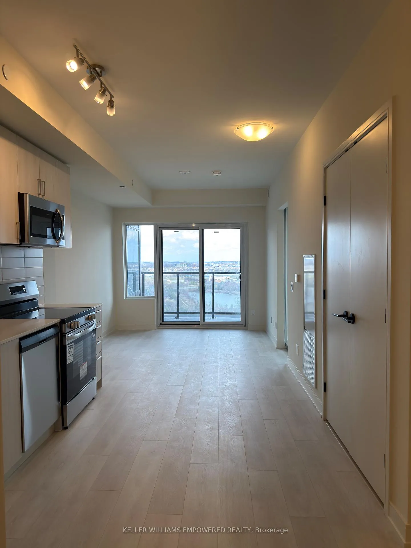 Photo 3 of Unit 1305, 8020 Derry Rd, Milton, Coates — HOMEH