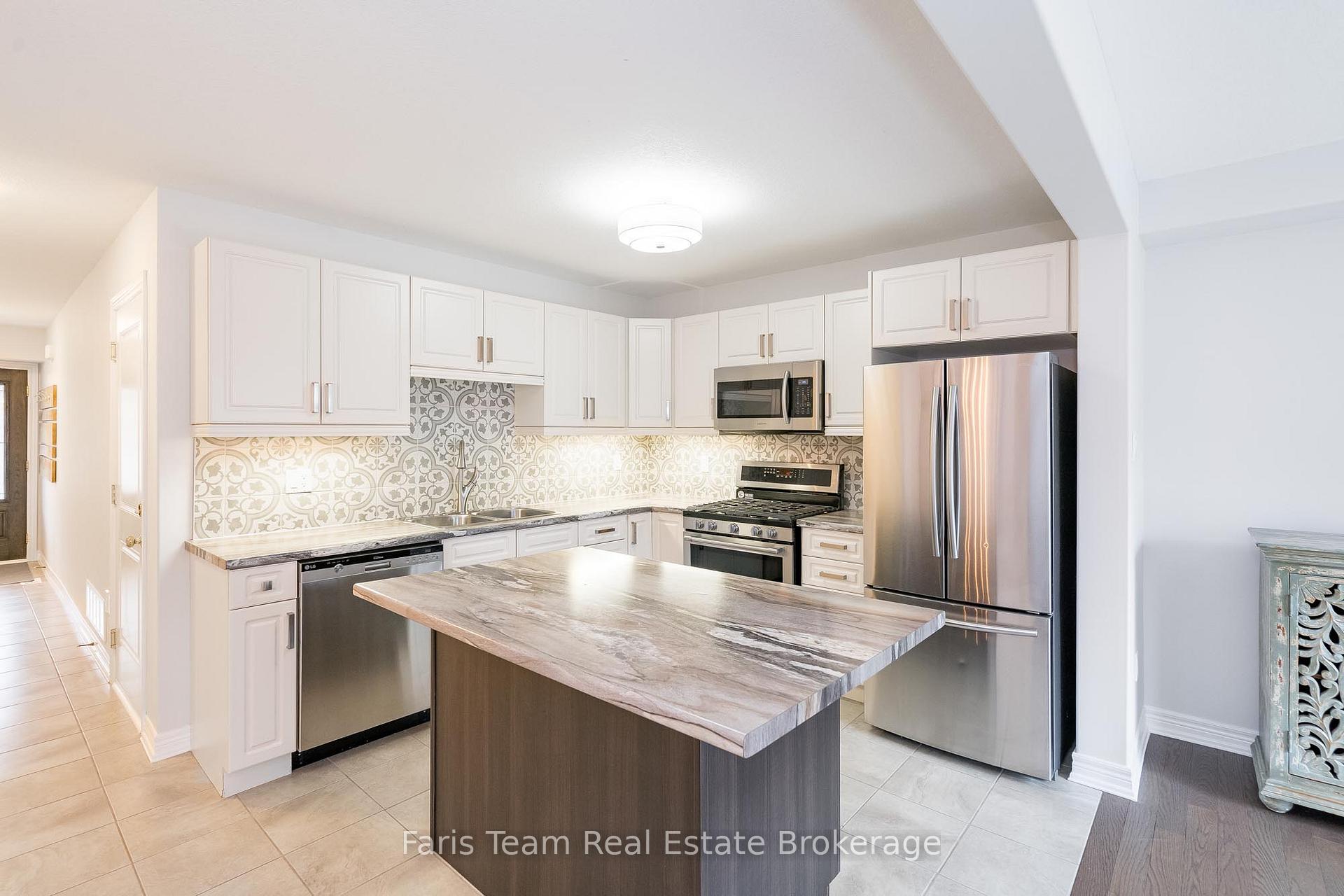 Photo 6 of 1035 Cook Drive, Midland — HOMEH