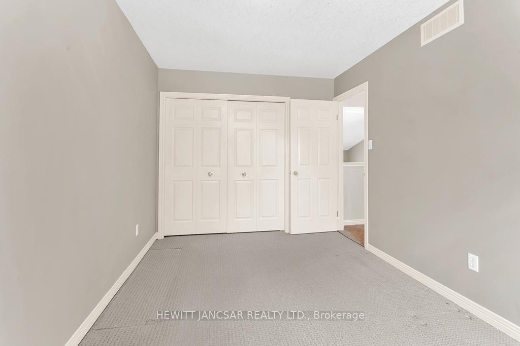Photo 13 of 962 Glasgow Street, Kitchener — HOMEH