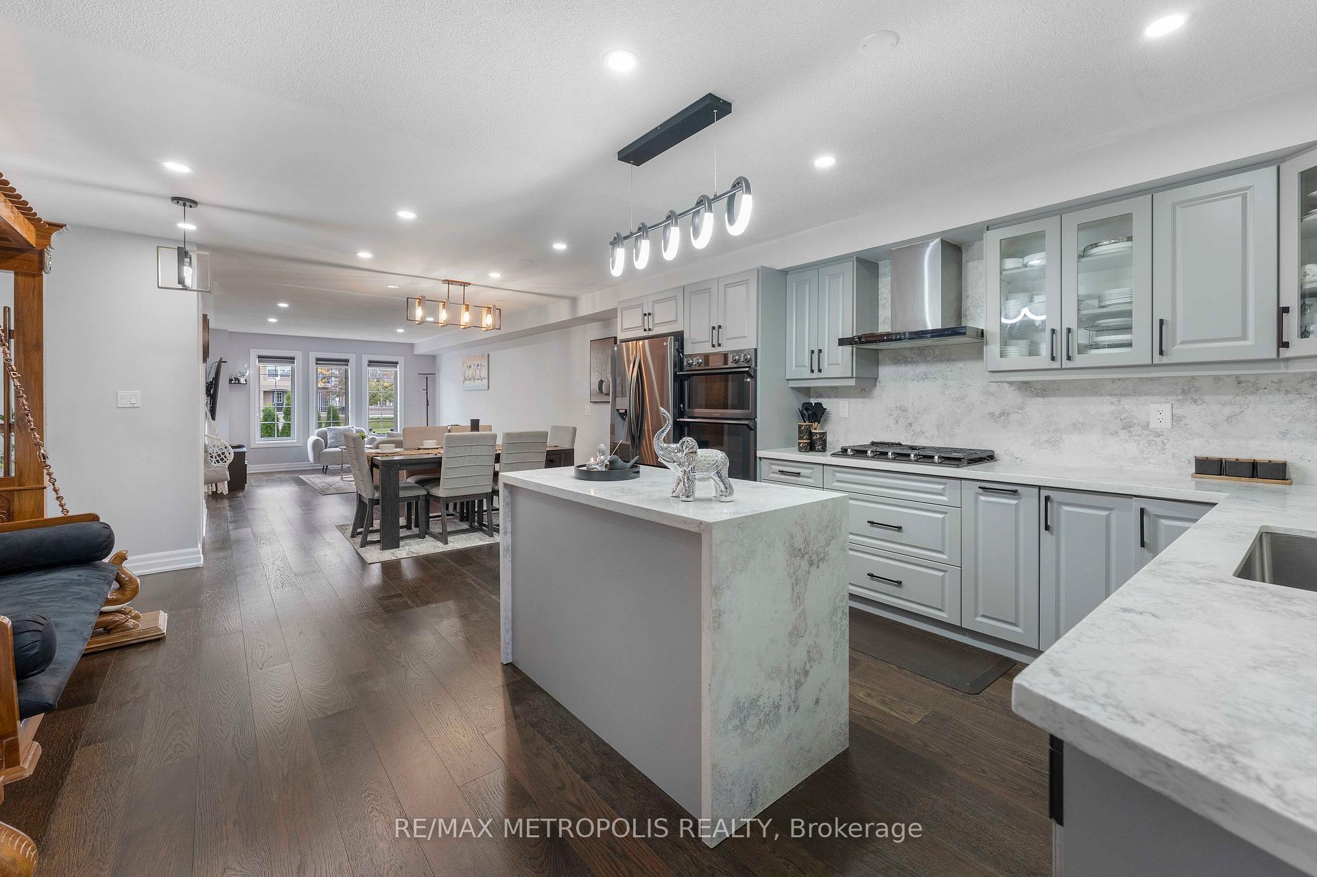 Photo 15 of 1316 Mowat Lane, Milton, Dempsey — HOMEH