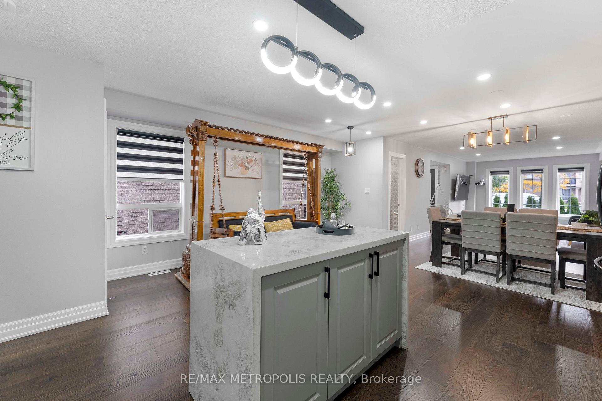 Photo 18 of 1316 Mowat Lane, Milton, Dempsey — HOMEH