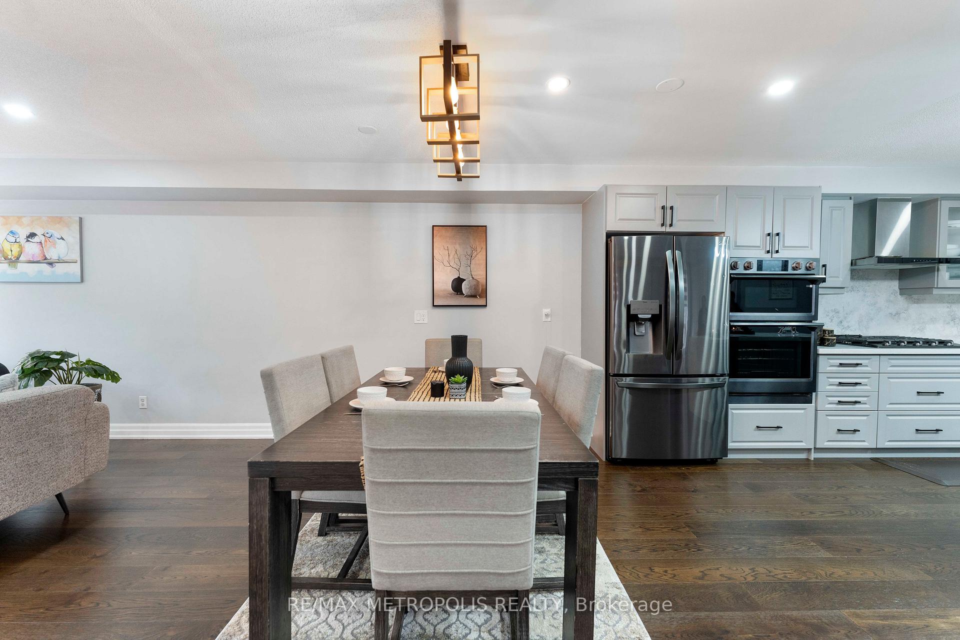 Photo 20 of 1316 Mowat Lane, Milton, Dempsey — HOMEH