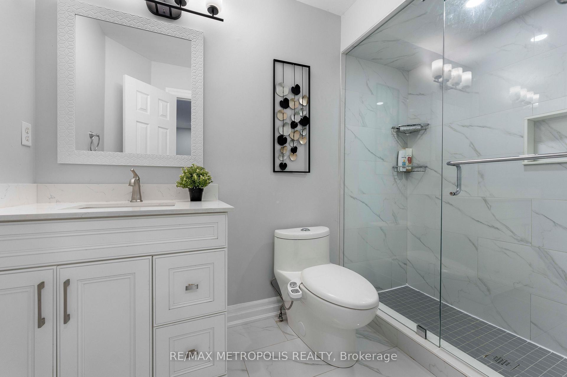 Photo 32 of 1316 Mowat Lane, Milton, Dempsey — HOMEH