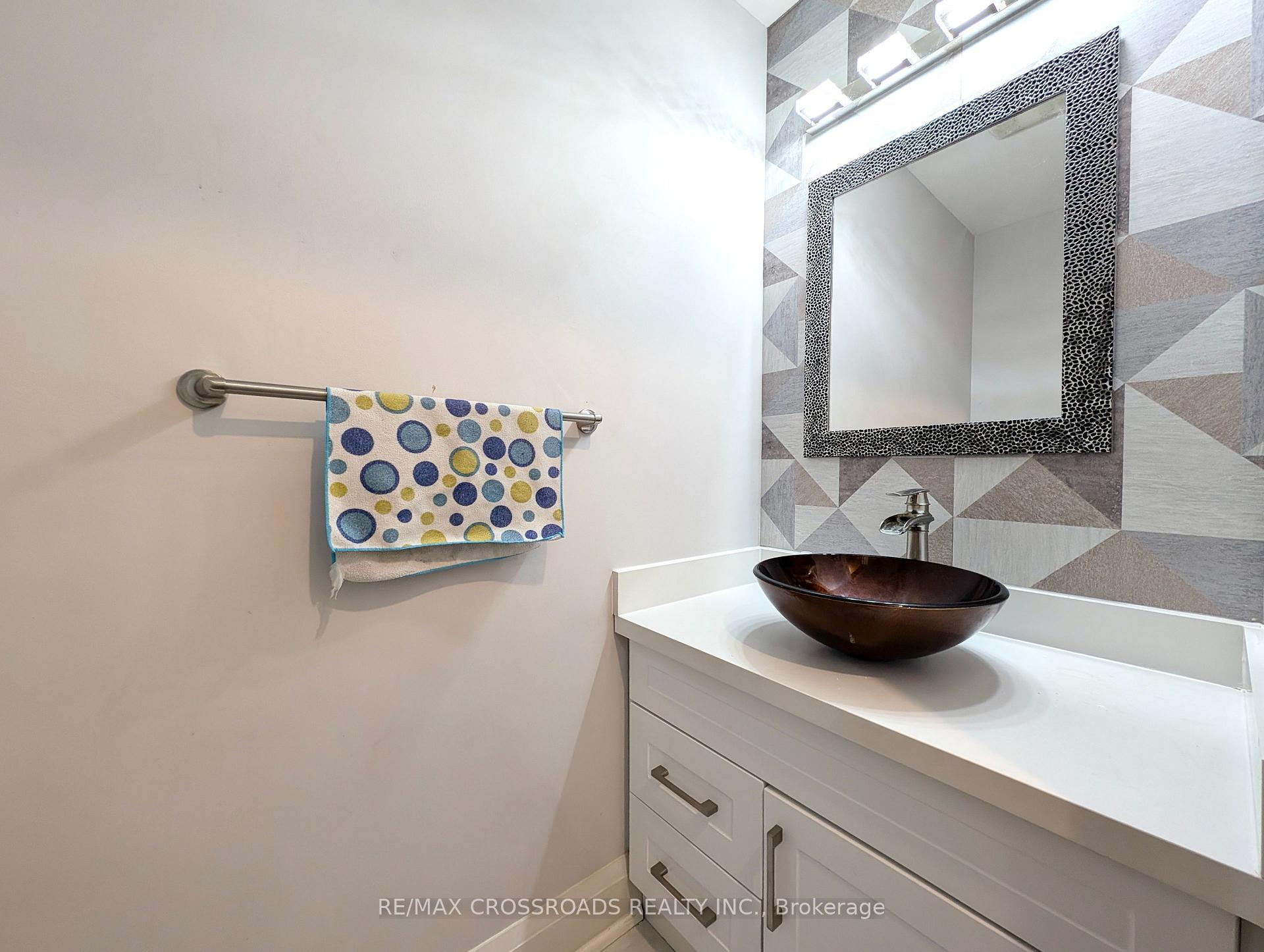 Photo 10 of Unit Main, 37 Pamgrey Road, Markham, Greensborough — HOMEH
