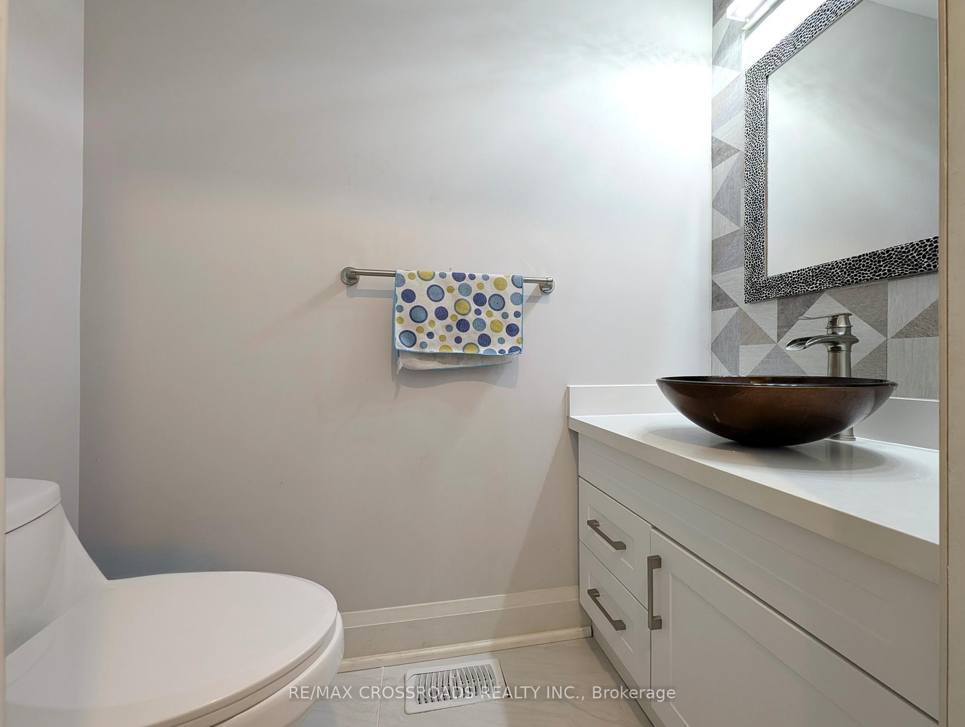 Photo 11 of Unit Main, 37 Pamgrey Road, Markham, Greensborough — HOMEH