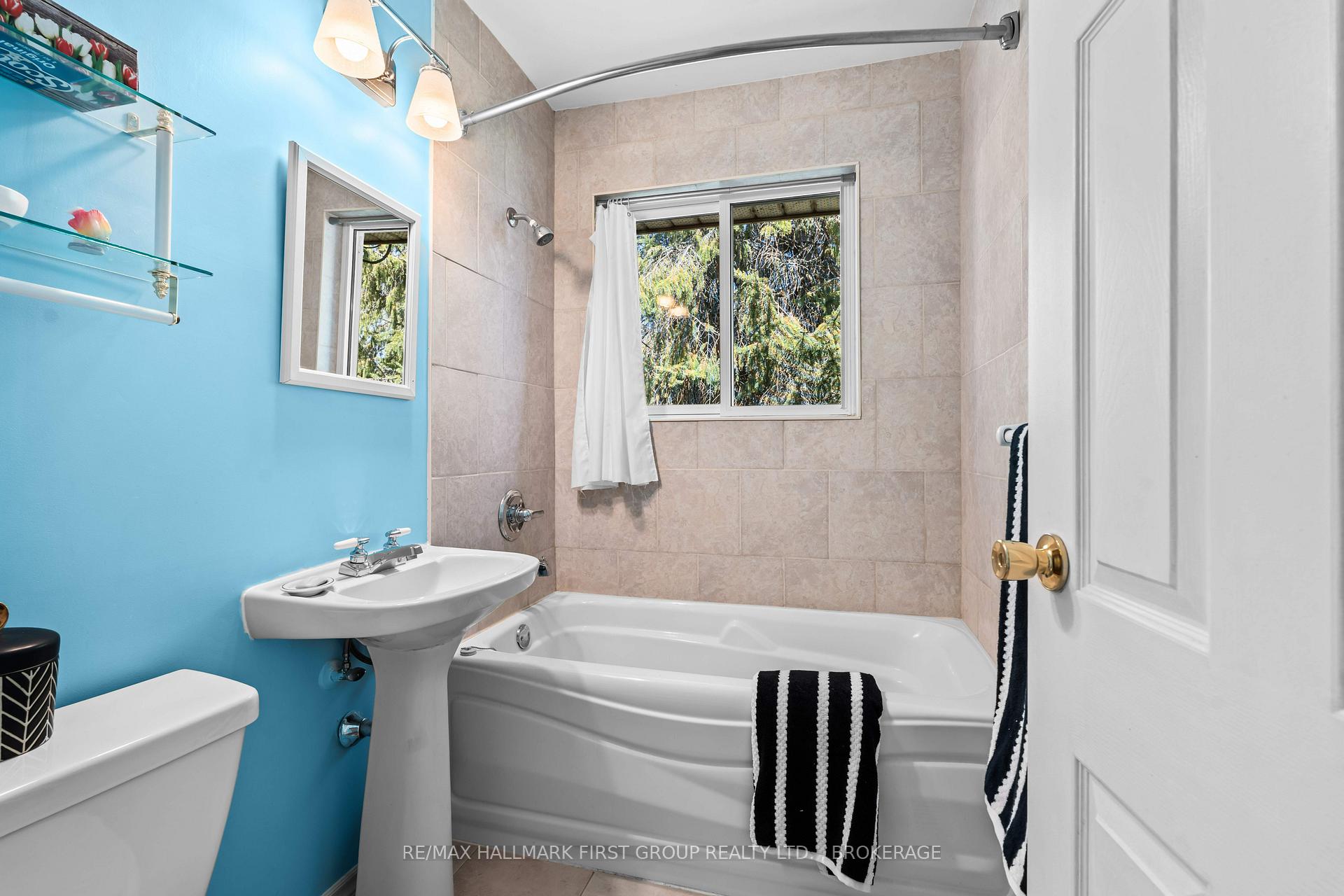 Photo 25 of 4220 Bath Road, Kingston, South of Taylor-Kidd Blvd — HOMEH