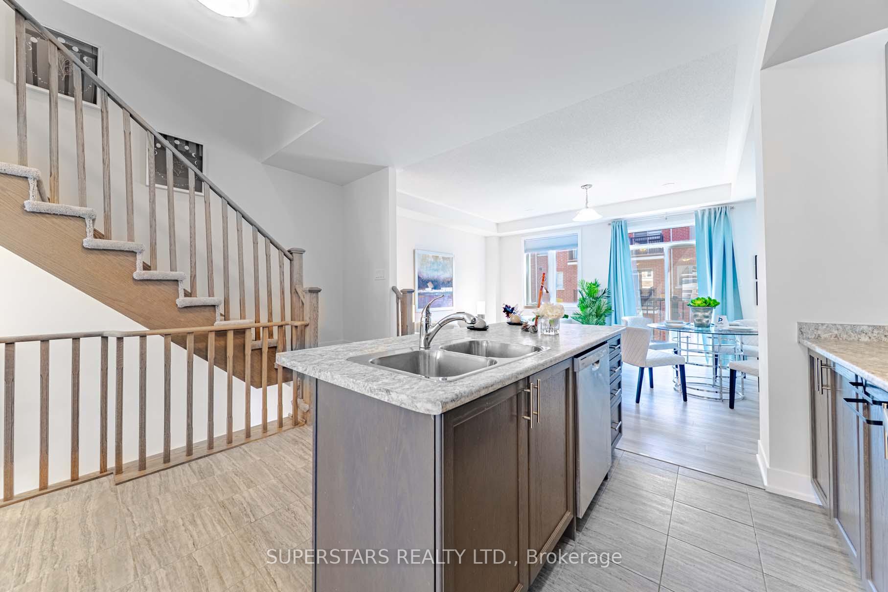 Photo 8 of 27 Sissons Way, Markham, Cedar Grove — HOMEH