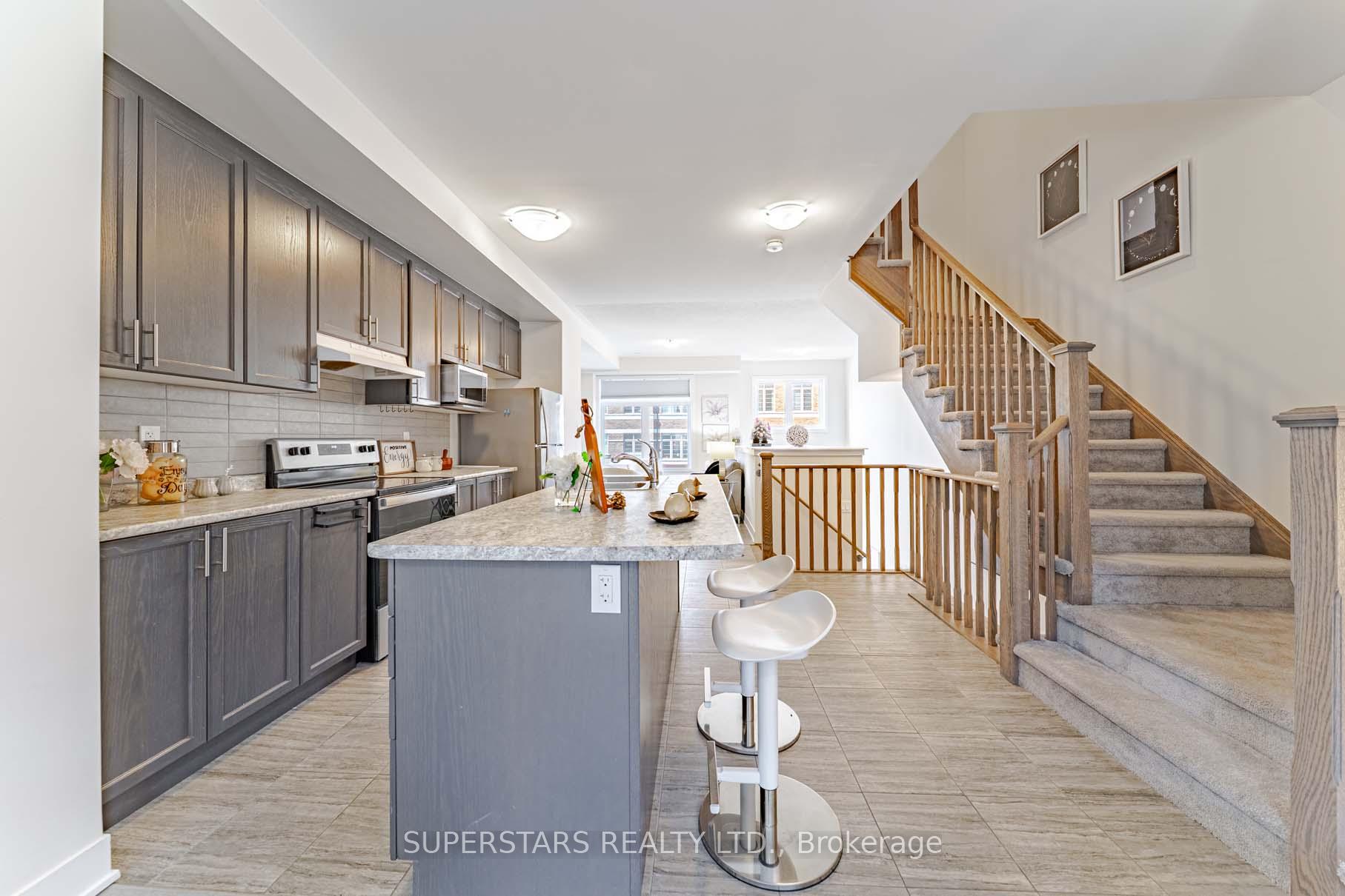Photo 9 of 27 Sissons Way, Markham, Cedar Grove — HOMEH