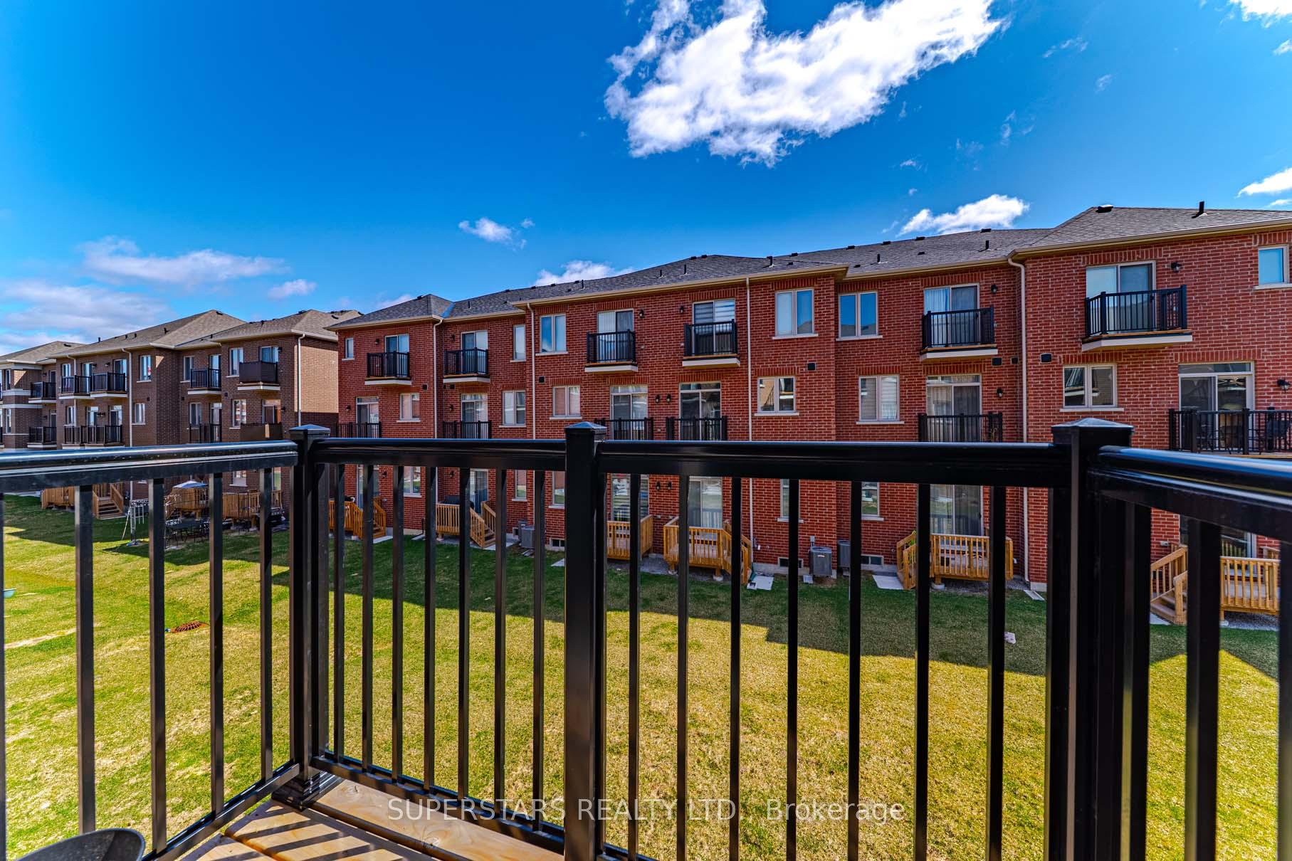 Photo 15 of 27 Sissons Way, Markham, Cedar Grove — HOMEH