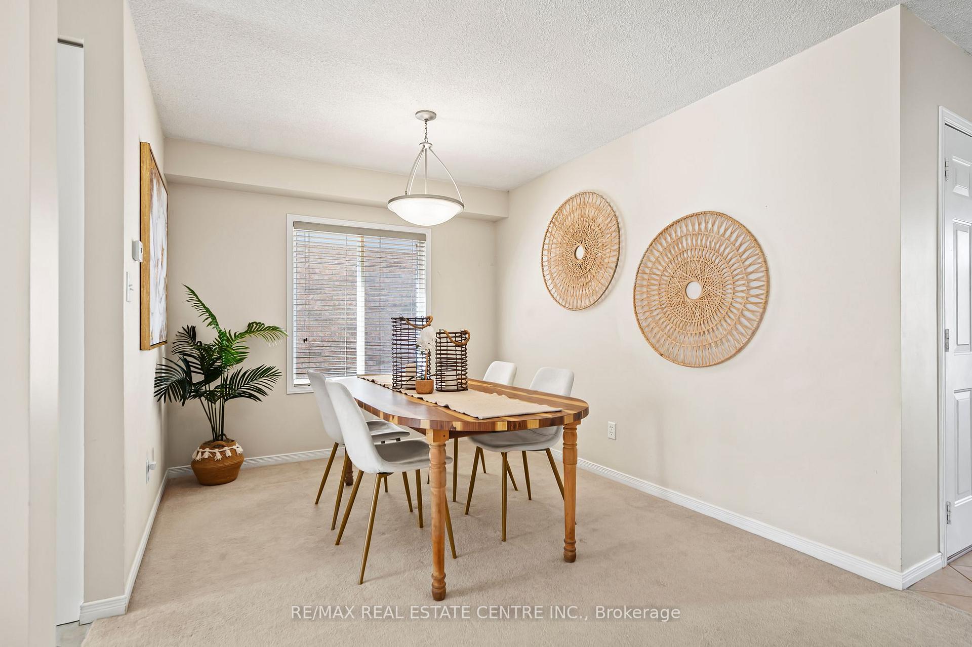 Photo 6 of 563 Commonwealth Crescent, Kitchener — HOMEH