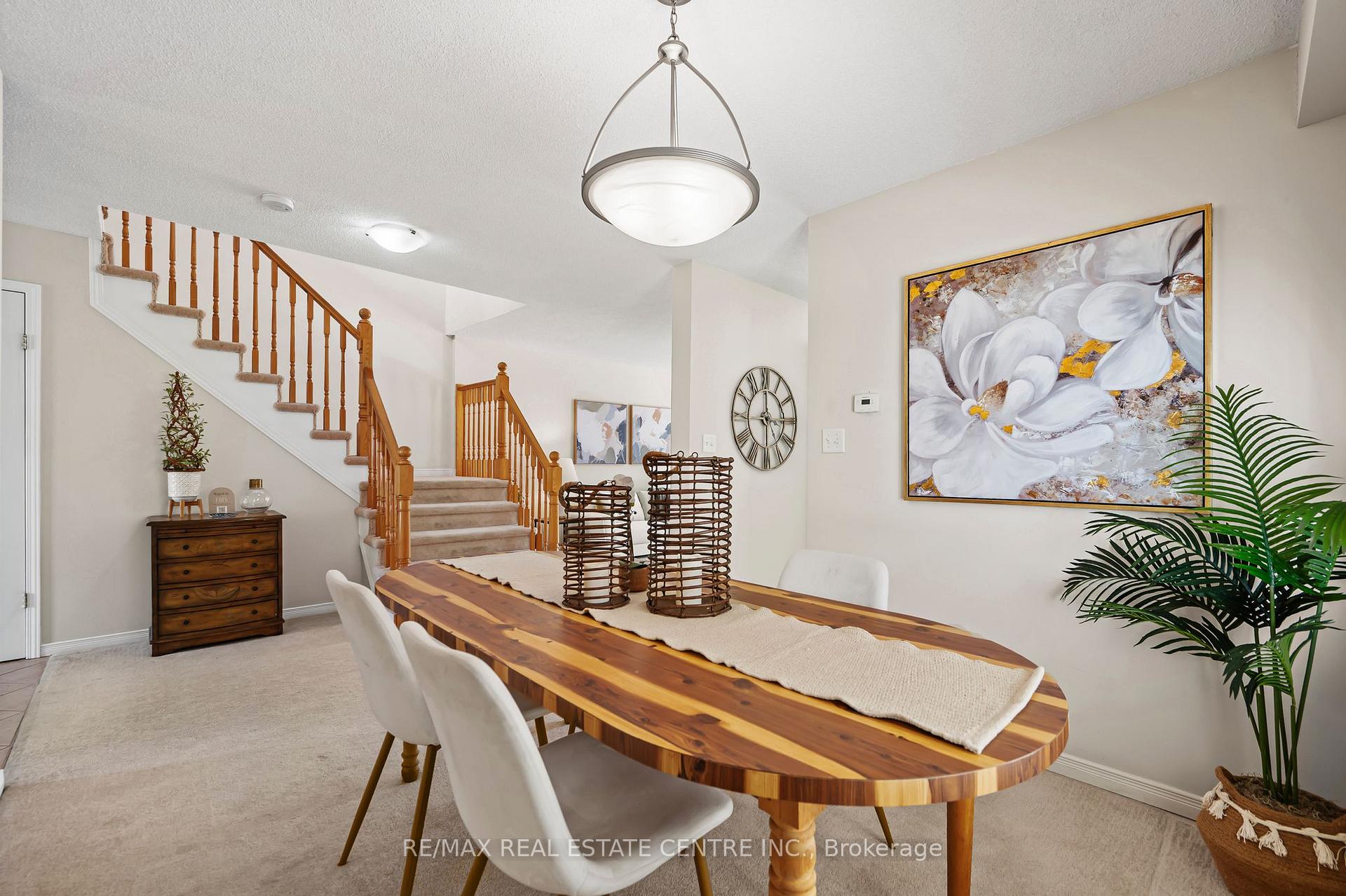 Photo 7 of 563 Commonwealth Crescent, Kitchener — HOMEH