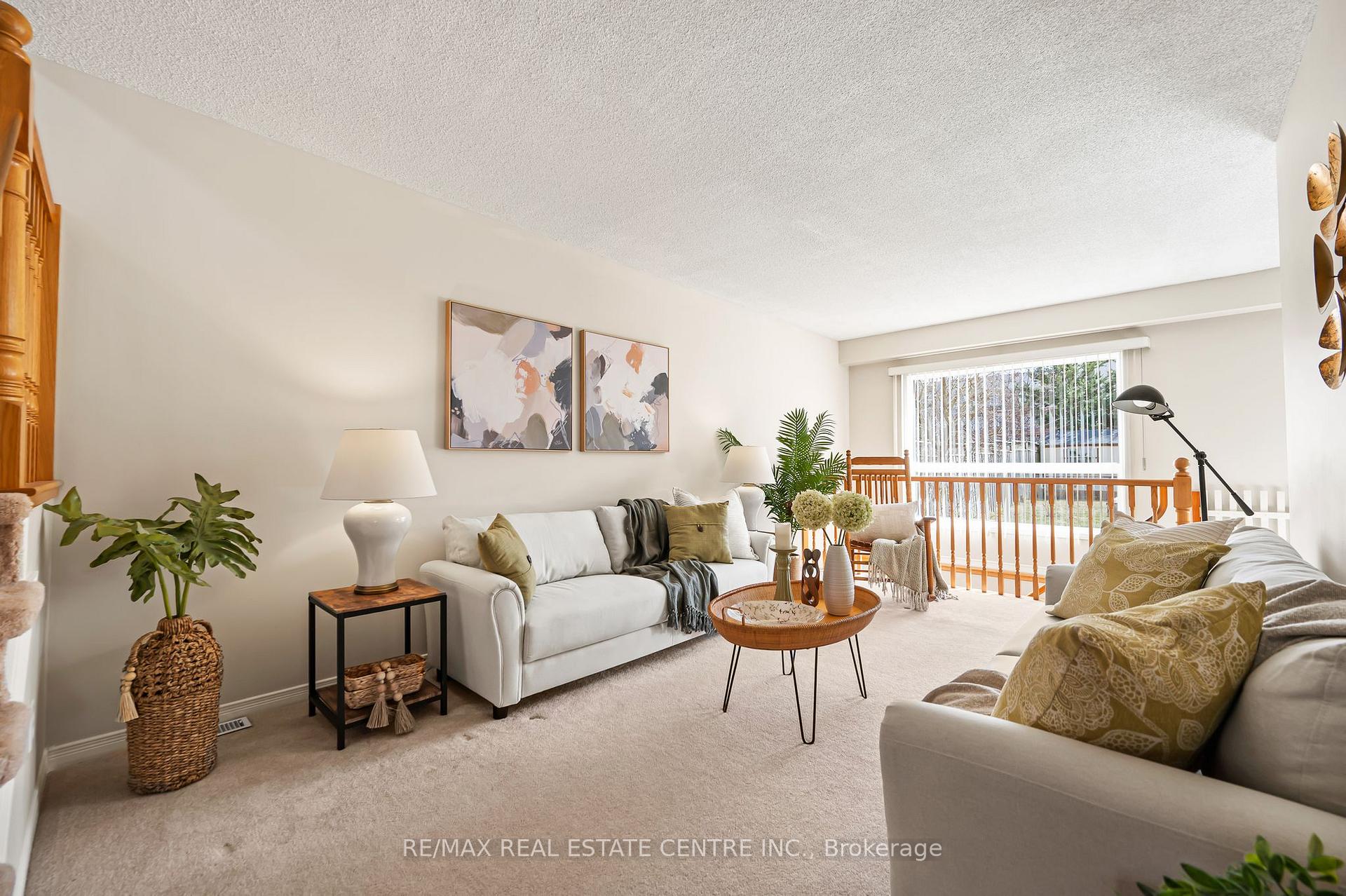 Photo 9 of 563 Commonwealth Crescent, Kitchener — HOMEH