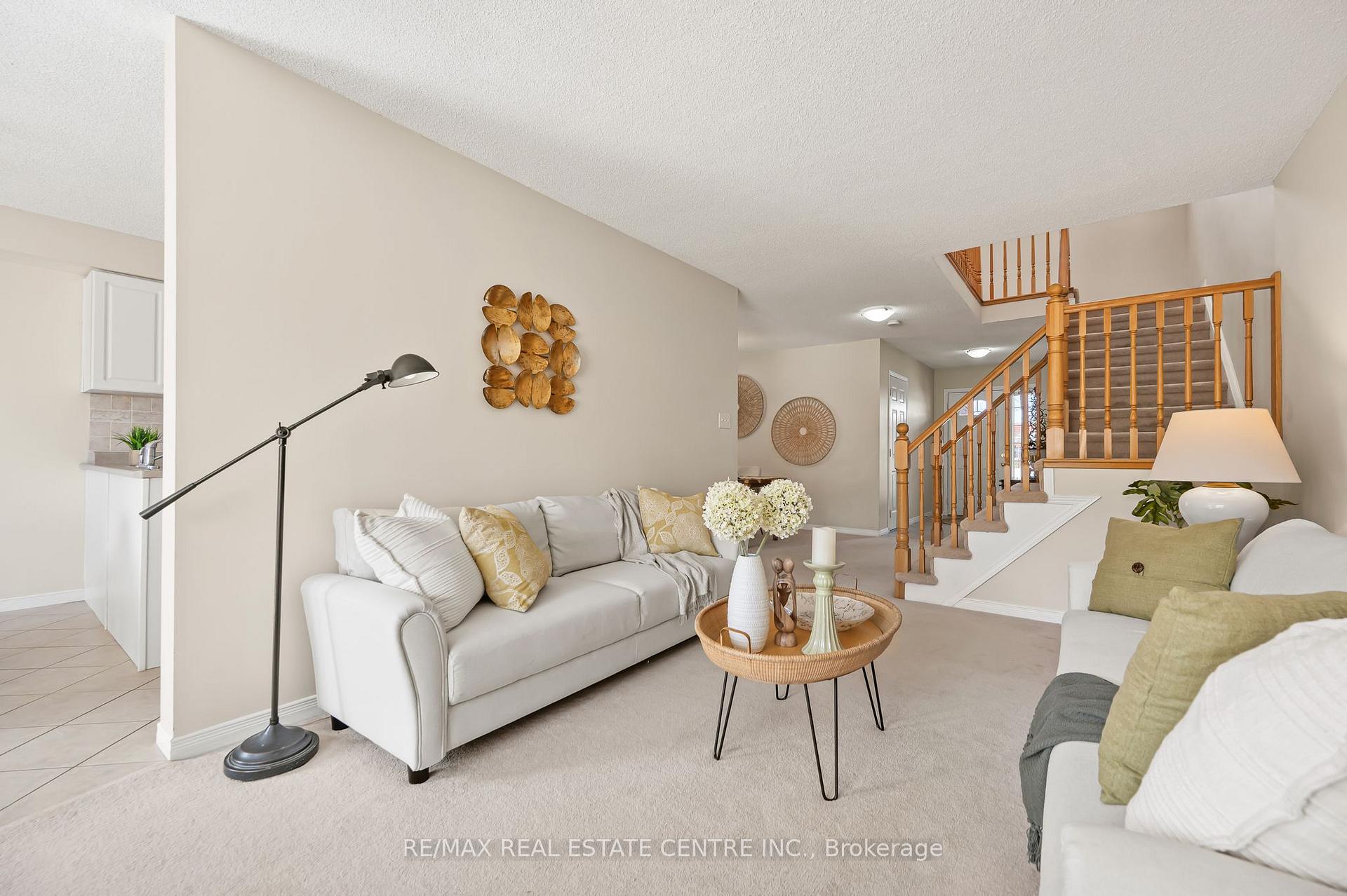 Photo 11 of 563 Commonwealth Crescent, Kitchener — HOMEH