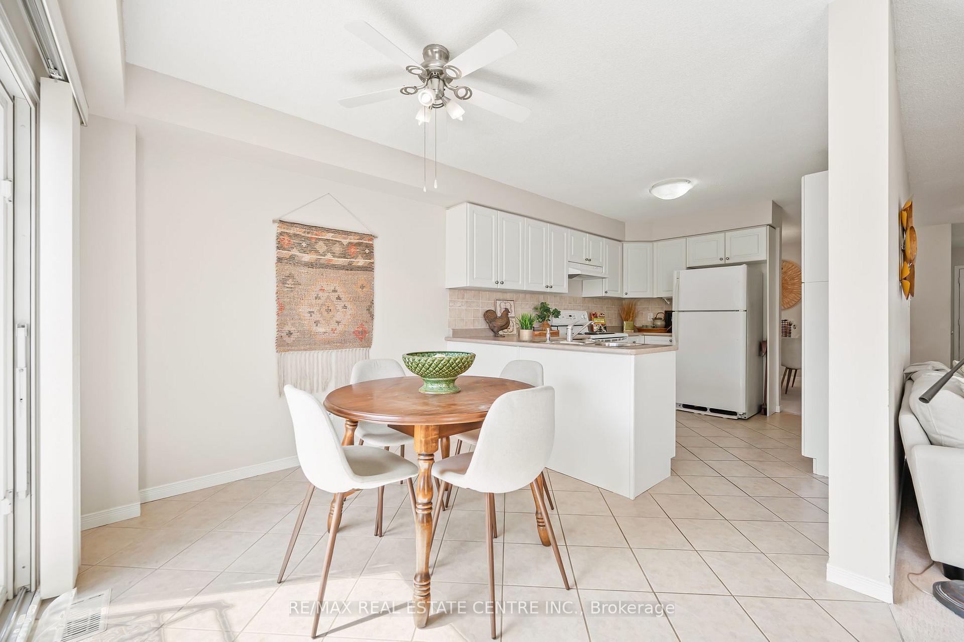 Photo 14 of 563 Commonwealth Crescent, Kitchener — HOMEH