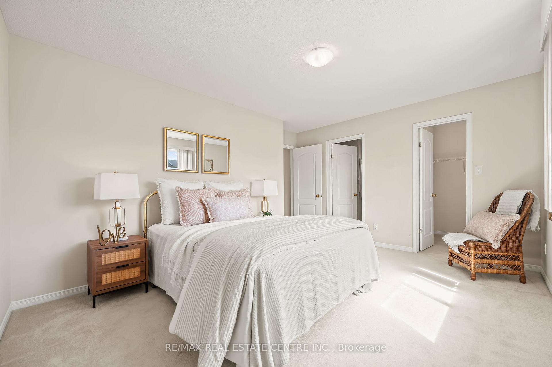 Photo 23 of 563 Commonwealth Crescent, Kitchener — HOMEH