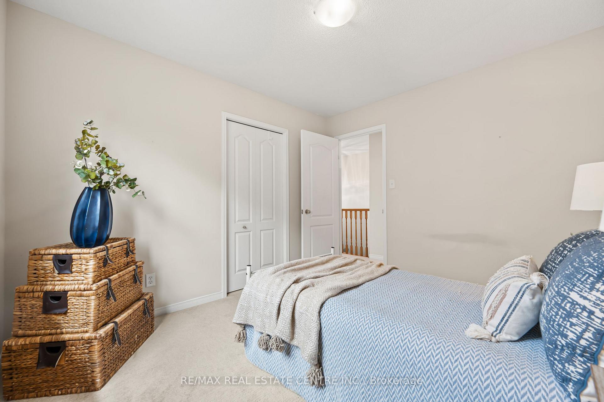 Photo 30 of 563 Commonwealth Crescent, Kitchener — HOMEH