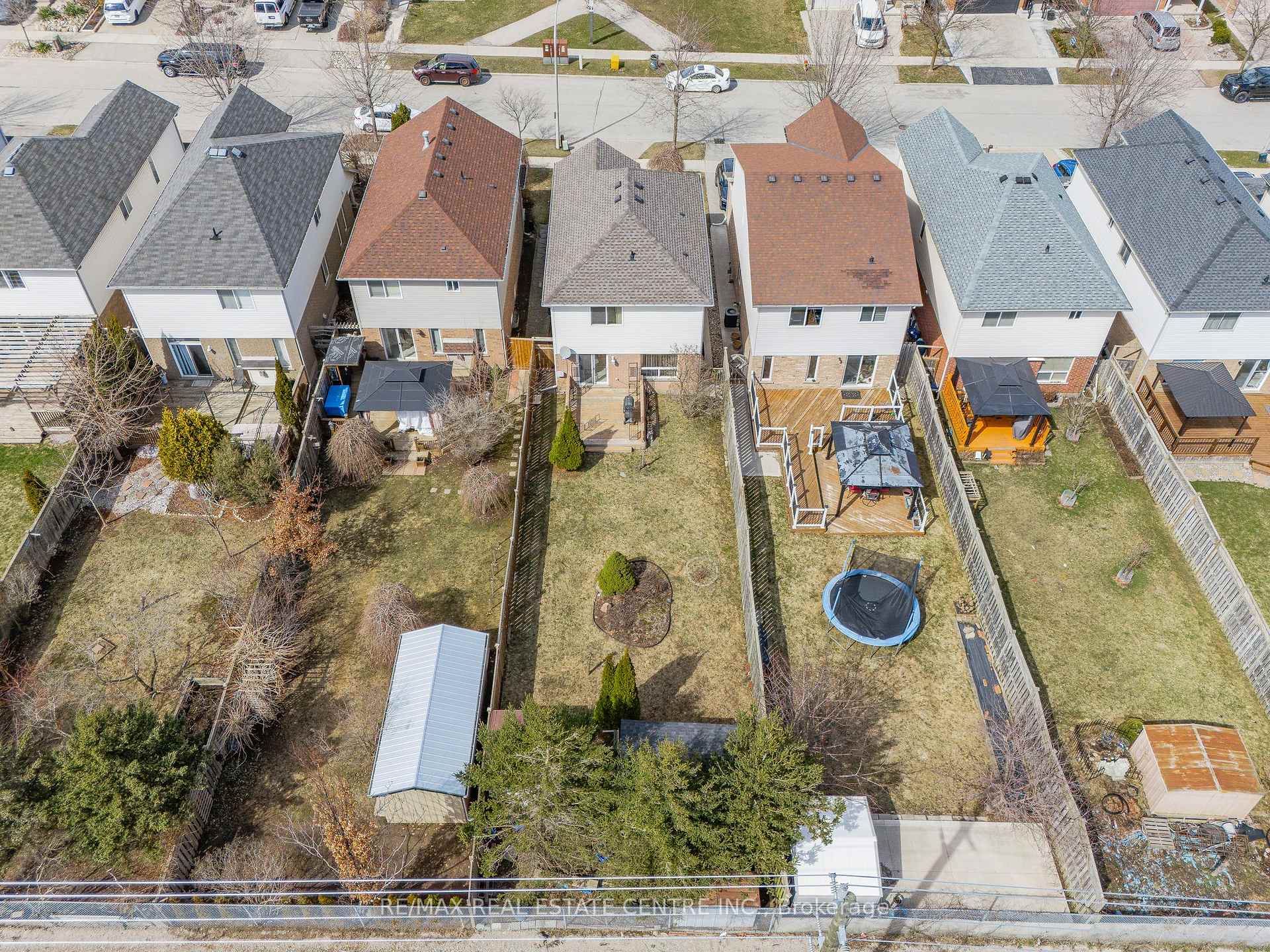 Photo 49 of 563 Commonwealth Crescent, Kitchener — HOMEH
