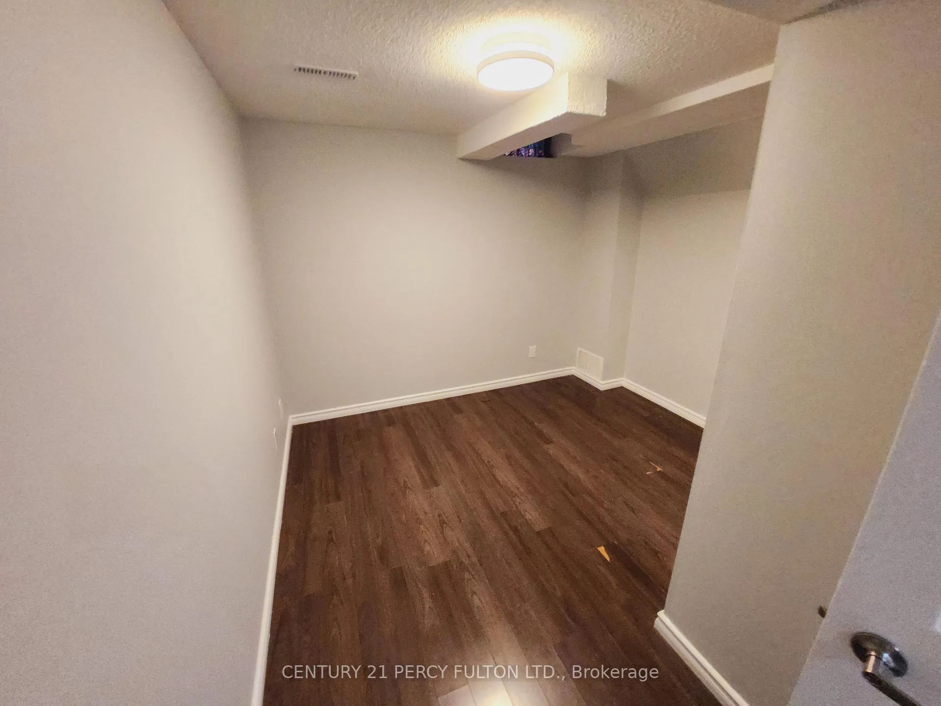 Photo 10 of 188 Elson Street, Markham, Middlefield — HOMEH