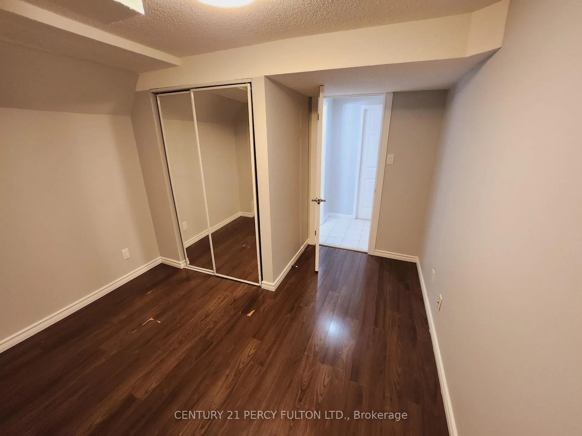Photo 11 of 188 Elson Street, Markham, Middlefield — HOMEH
