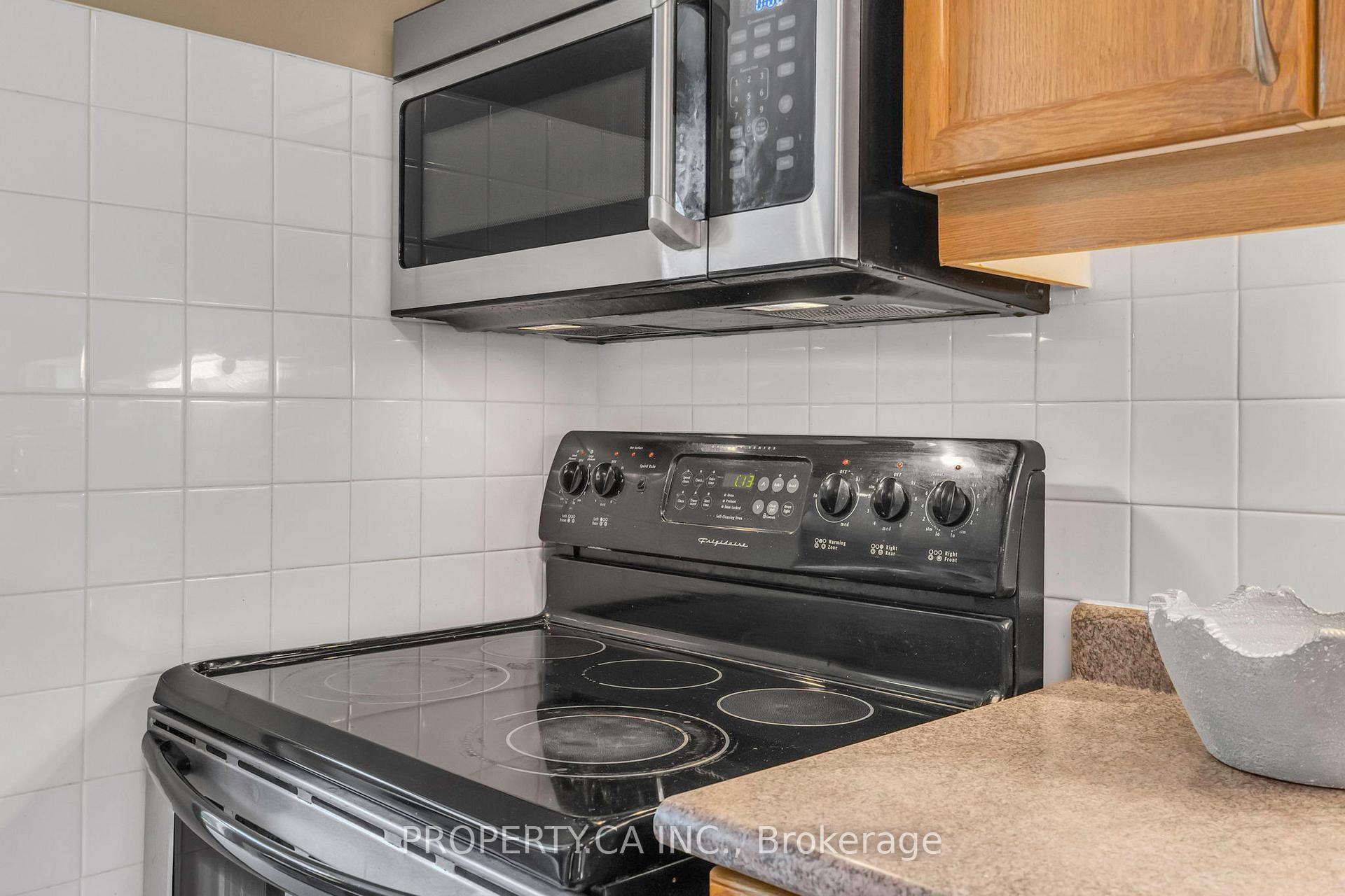 Photo 9 of 294 Huck Crescent, Kitchener — HOMEH