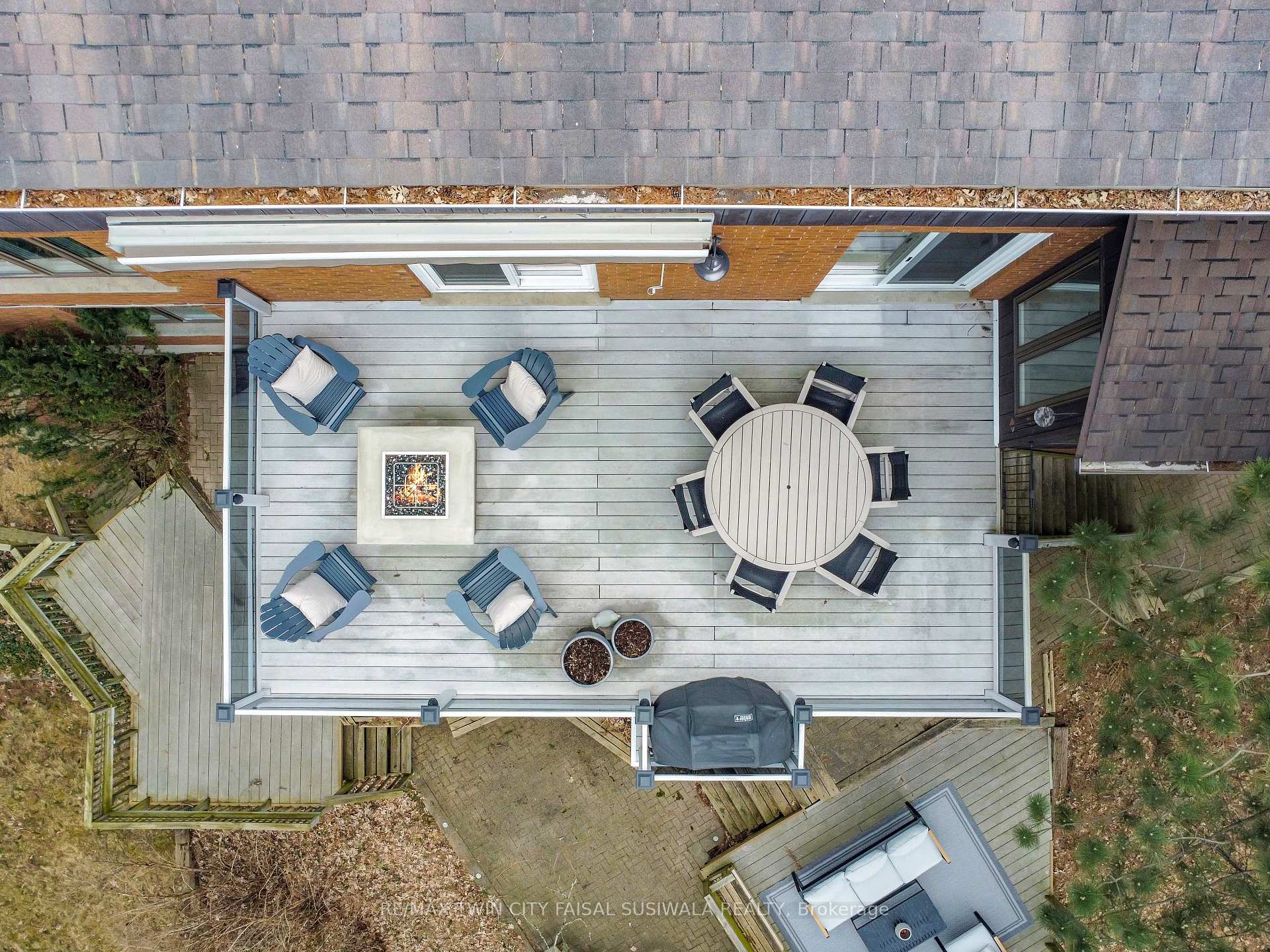 Photo 10 of 595 Mill Park Drive, Kitchener — HOMEH