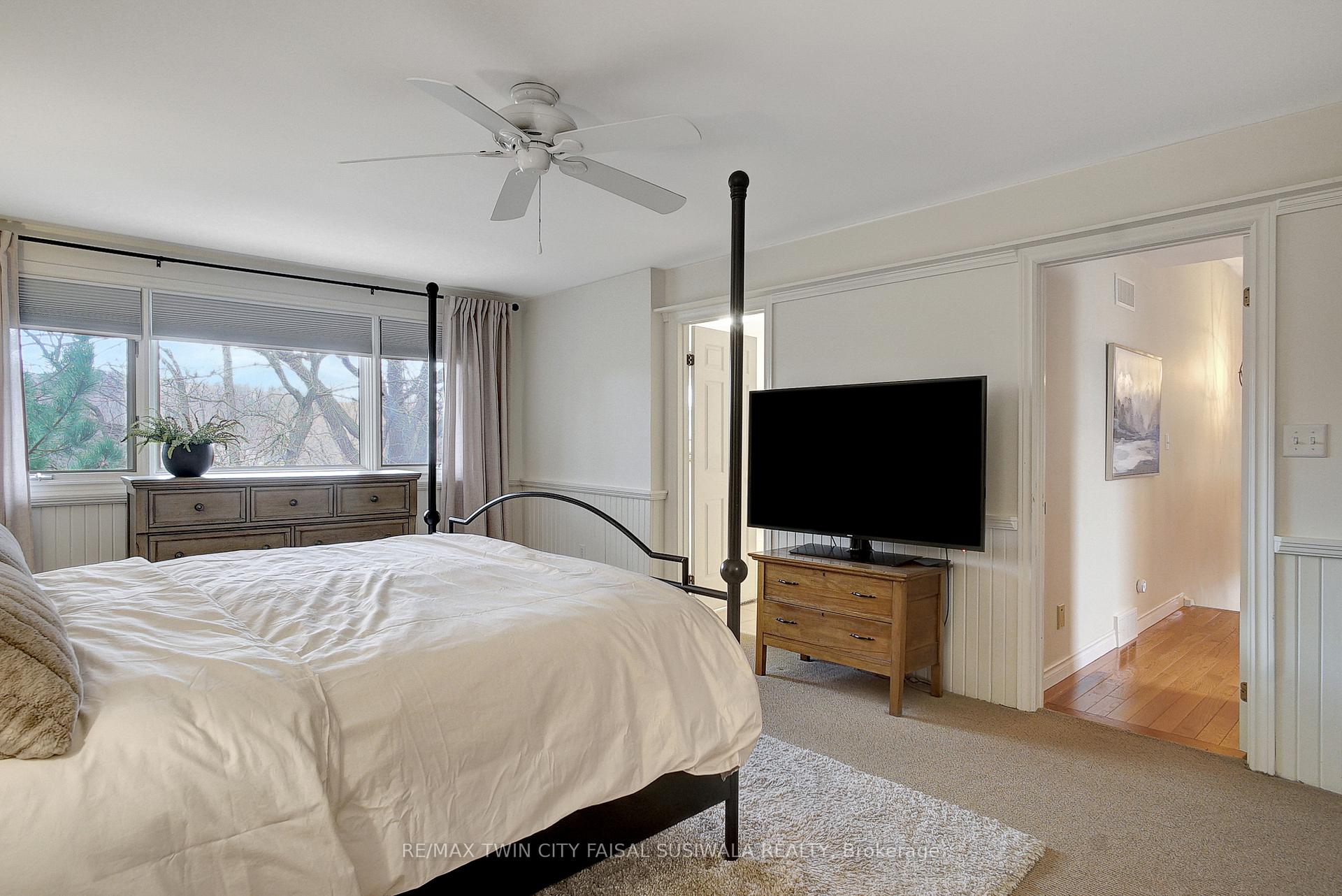 Photo 33 of 595 Mill Park Drive, Kitchener — HOMEH