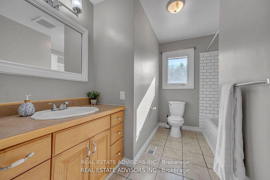 Photo 15 of 1633 Station Road, Kingston, City North of 401 — HOMEH