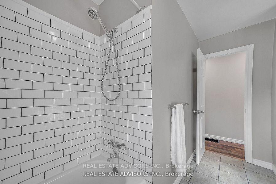 Photo 16 of 1633 Station Road, Kingston, City North of 401 — HOMEH