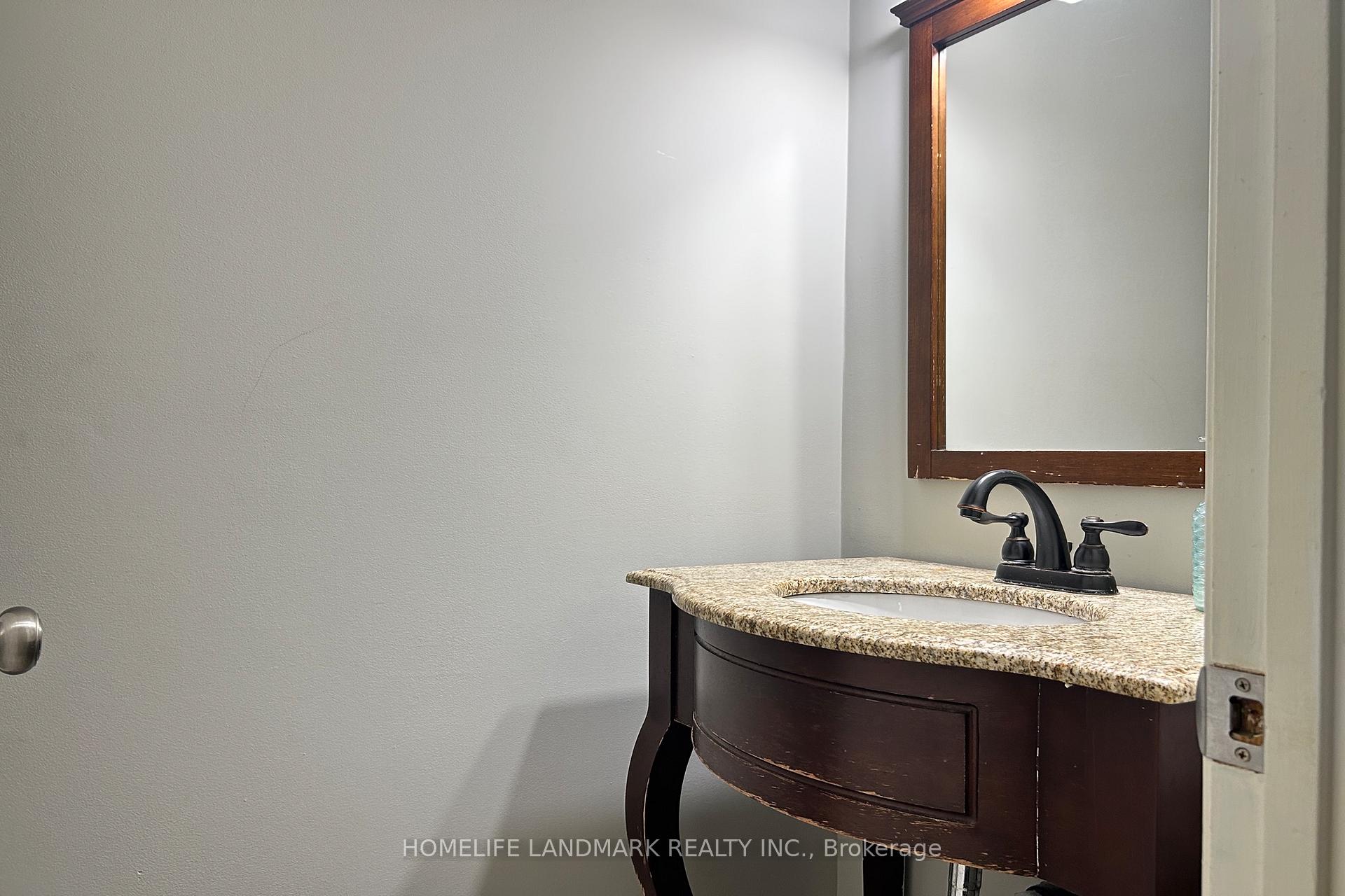 Photo 11 of 111 Drakefield Road, Markham, Bullock — HOMEH