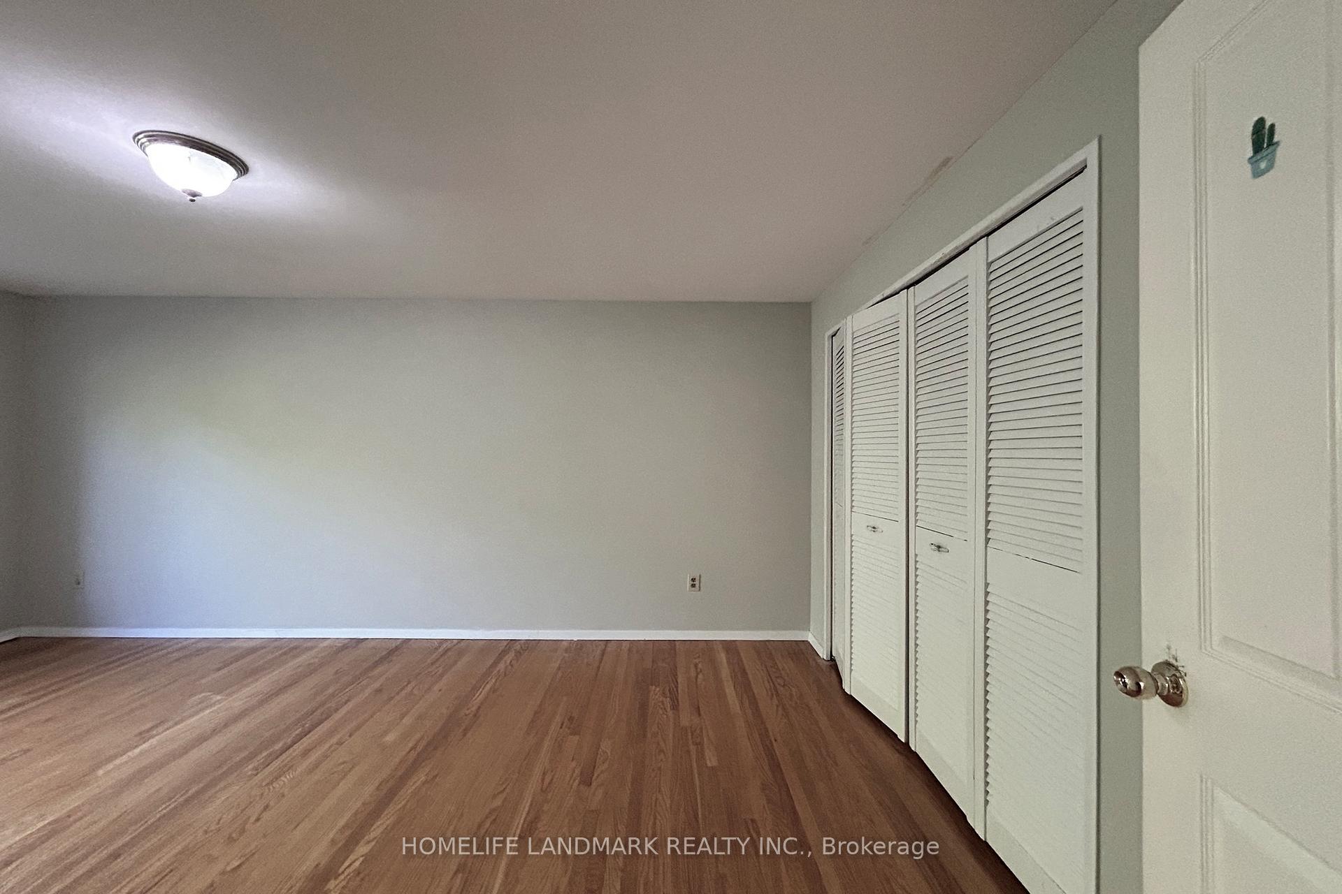 Photo 14 of 111 Drakefield Road, Markham, Bullock — HOMEH