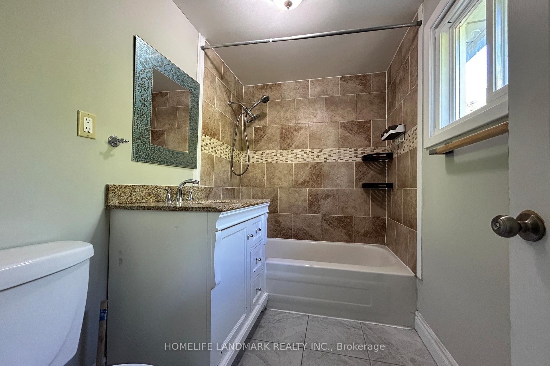 Photo 16 of 111 Drakefield Road, Markham, Bullock — HOMEH