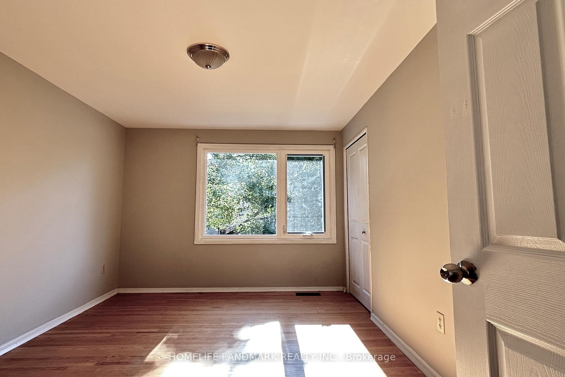 Photo 20 of 111 Drakefield Road, Markham, Bullock — HOMEH