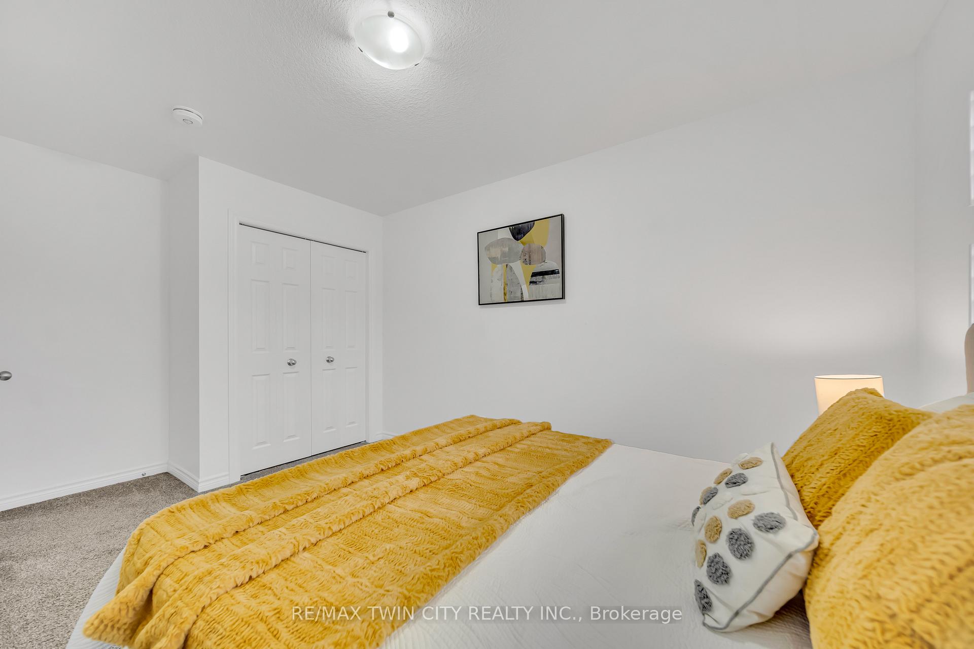 Photo 31 of 87 Woodedge Circle, Kitchener, KW Hospital — HOMEH