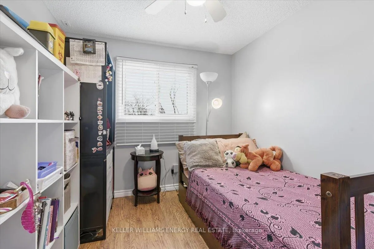 Photo 25 of 751 Bennett Crescent, Oshawa, Pinecrest — HOMEH