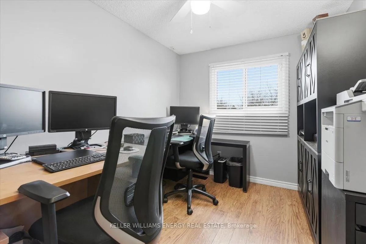 Photo 26 of 751 Bennett Crescent, Oshawa, Pinecrest — HOMEH