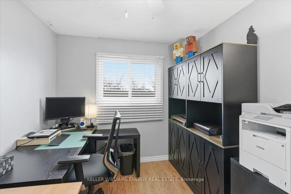 Photo 28 of 751 Bennett Crescent, Oshawa, Pinecrest — HOMEH
