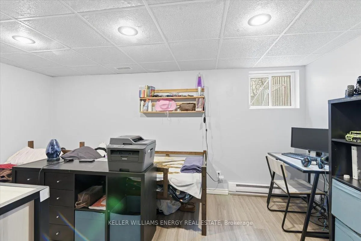 Photo 30 of 751 Bennett Crescent, Oshawa, Pinecrest — HOMEH