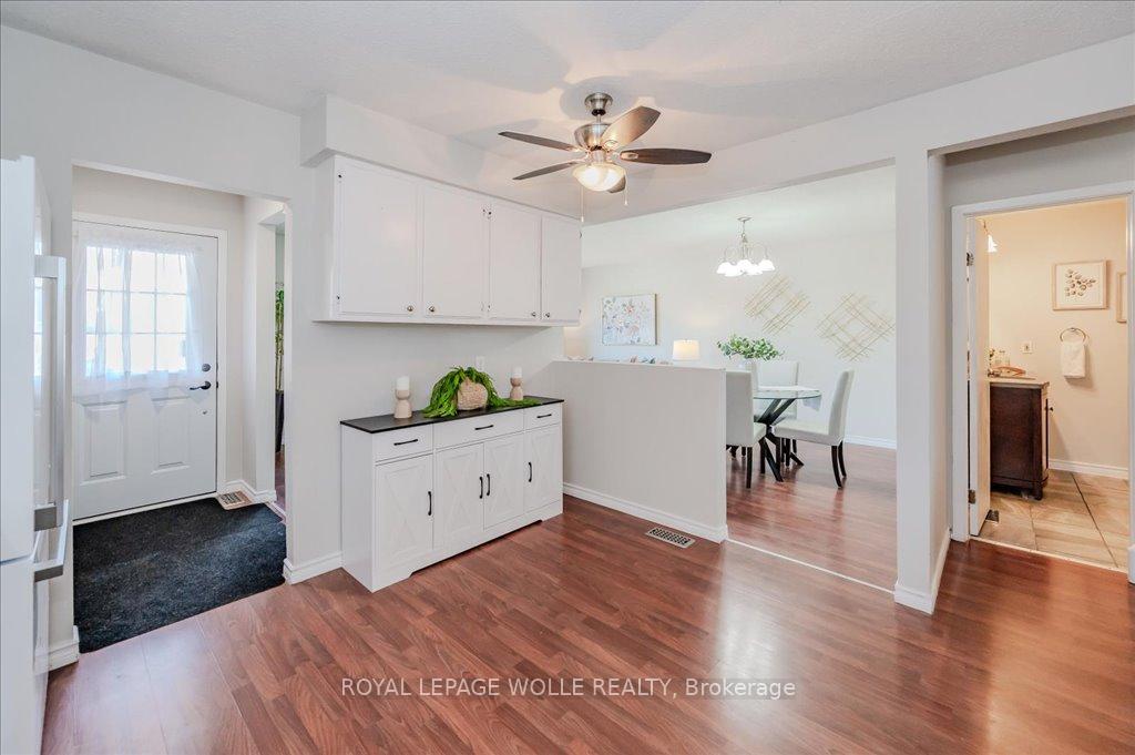 Photo 9 of 51 Briar Knoll Drive, Kitchener — HOMEH