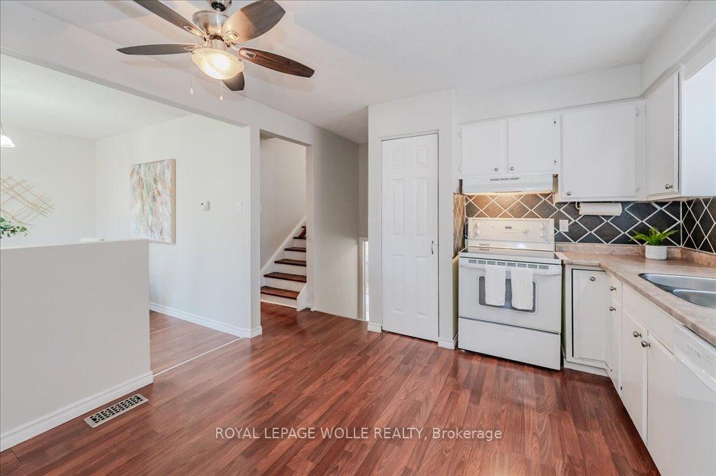 Photo 10 of 51 Briar Knoll Drive, Kitchener — HOMEH