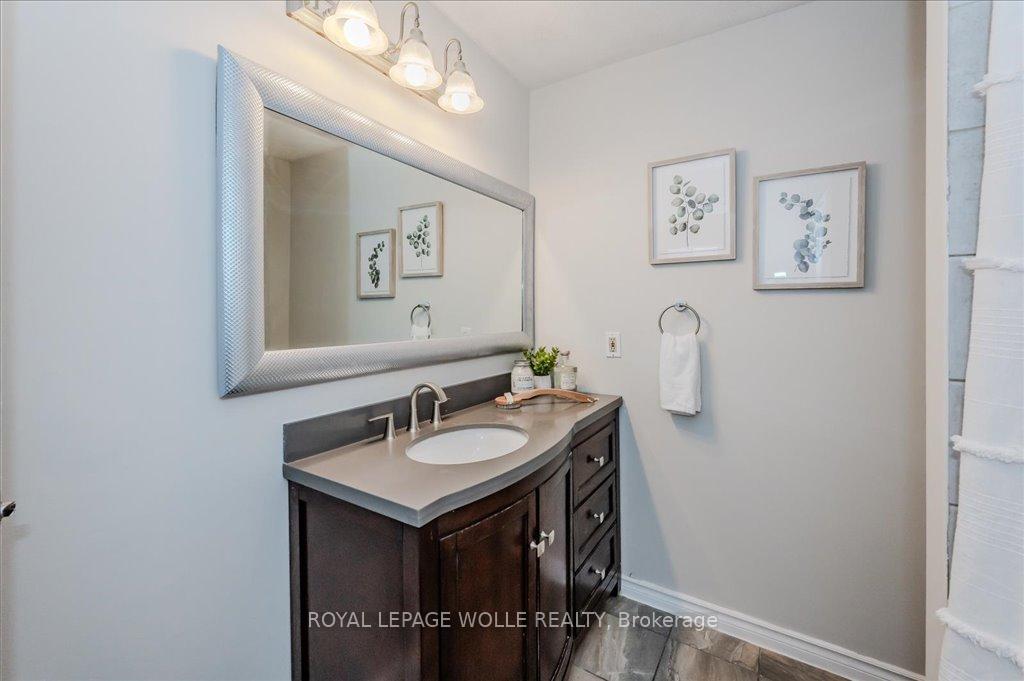 Photo 12 of 51 Briar Knoll Drive, Kitchener — HOMEH